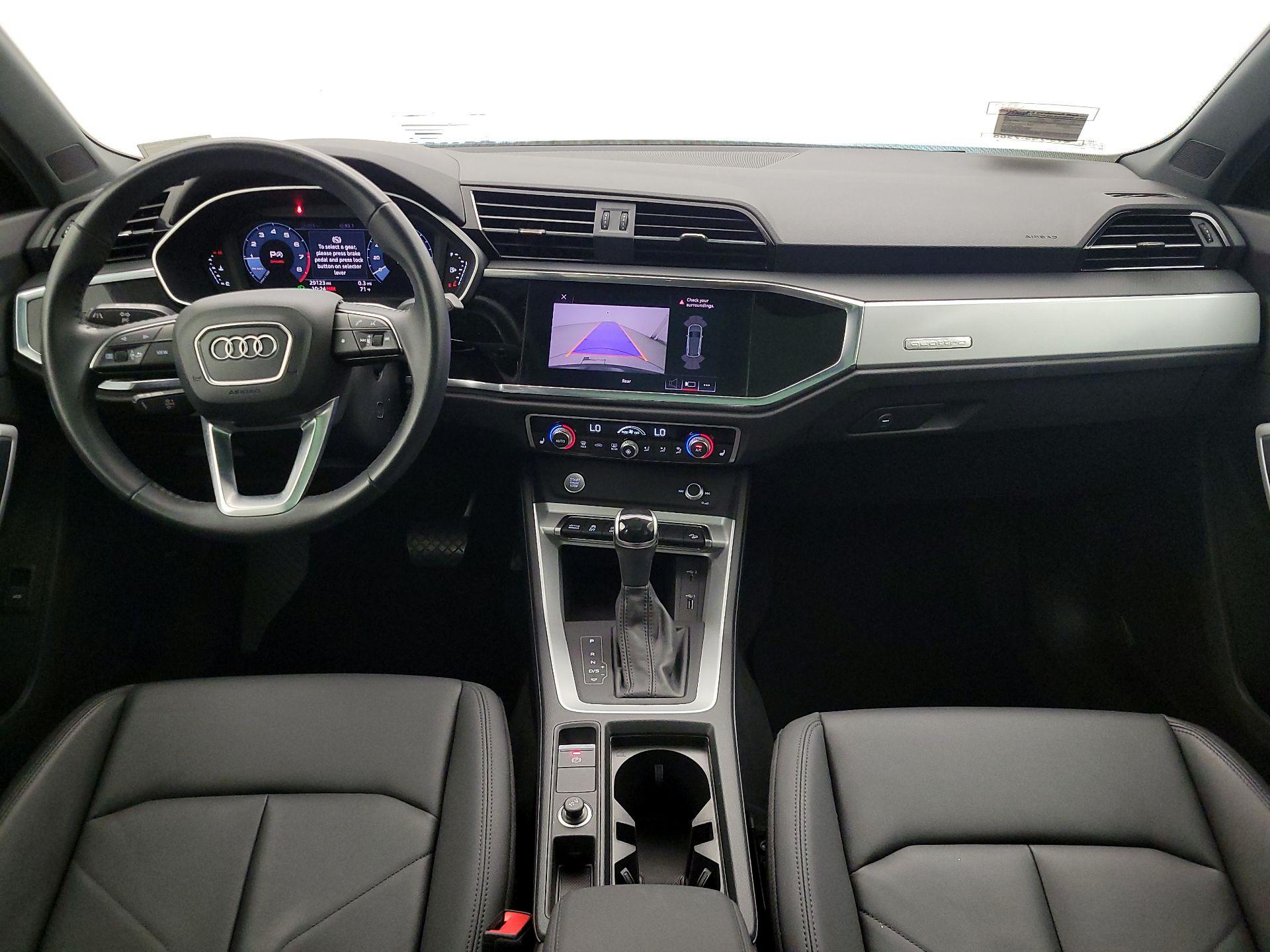 Thumbnail: 2020 Audi Q3 - 9