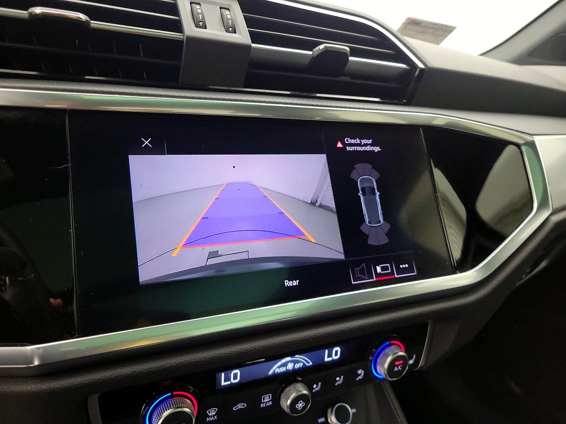 Thumbnail: 2020 Audi Q3 - 13