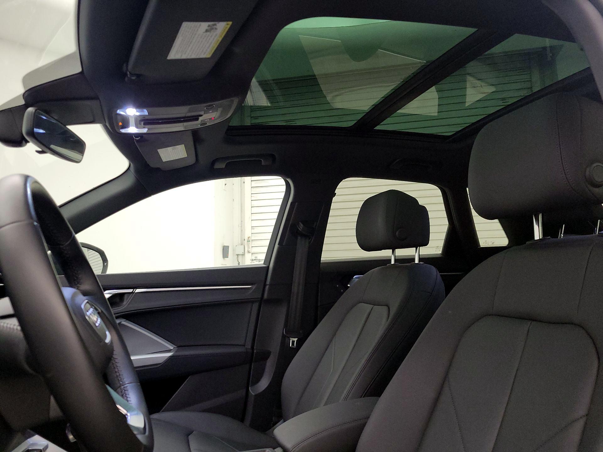 Thumbnail: 2020 Audi Q3 - 17