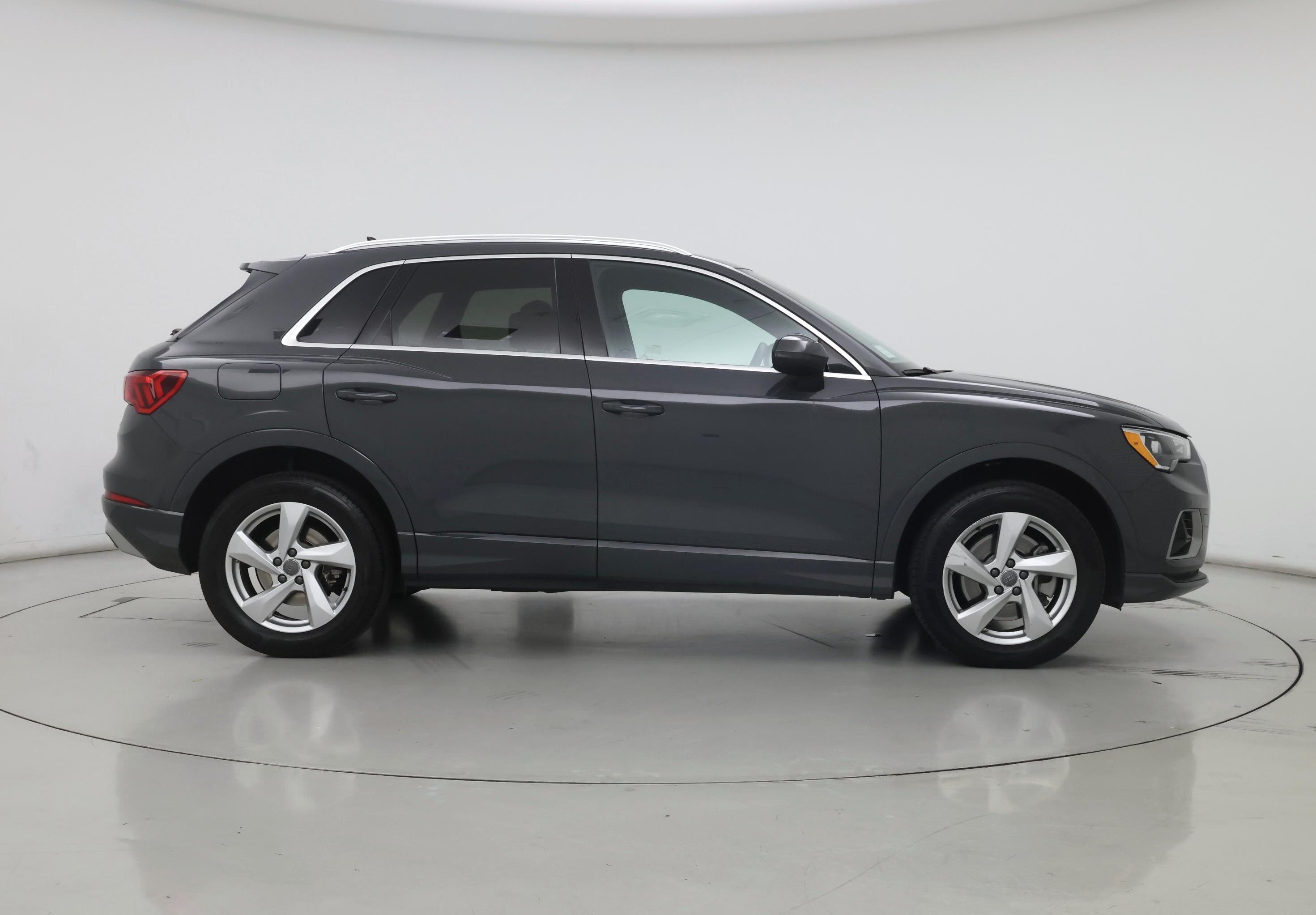 Thumbnail: 2020 Audi Q3 - 7
