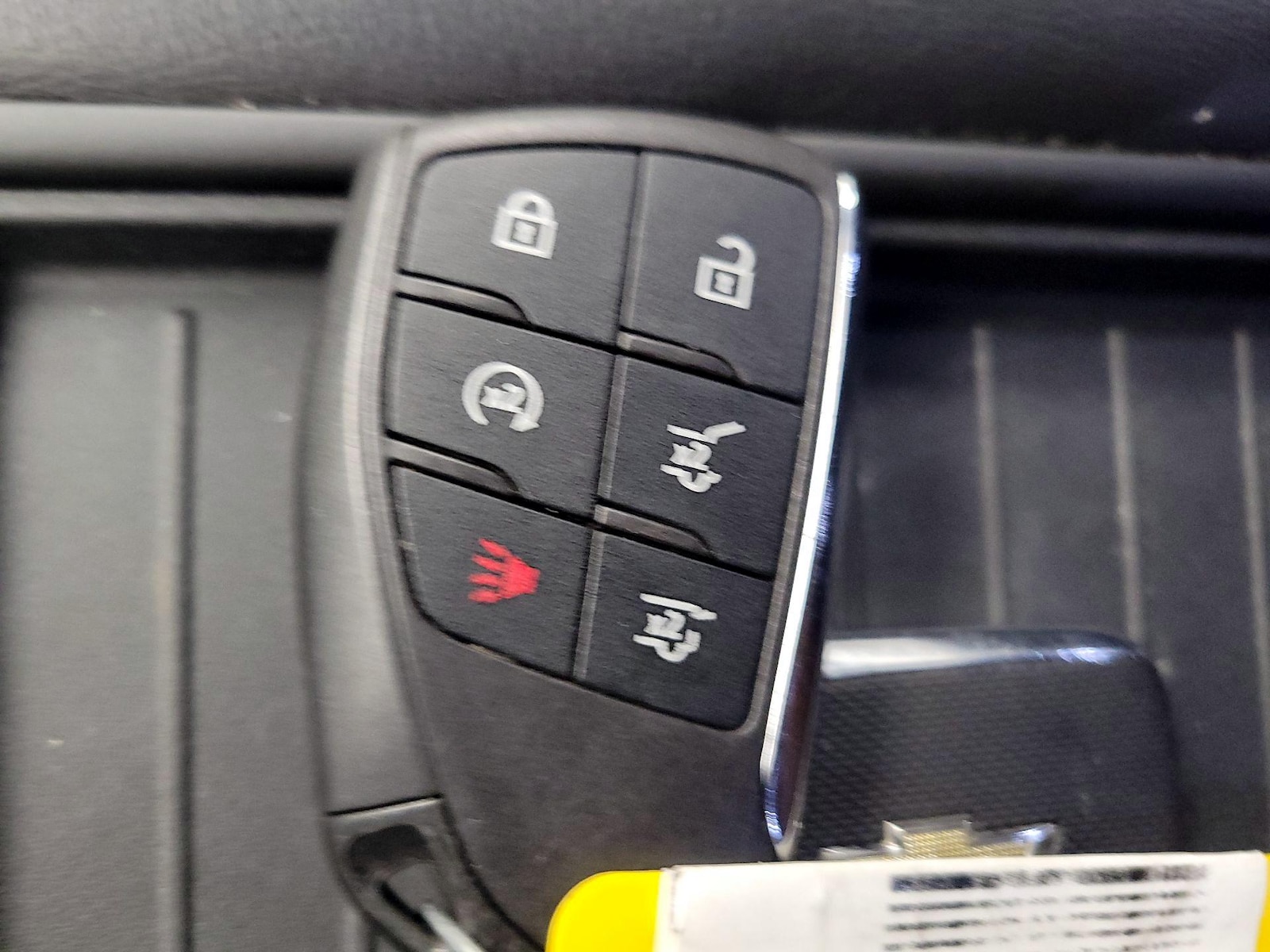 2022 Chevrolet Suburban Z71 - Photo 25