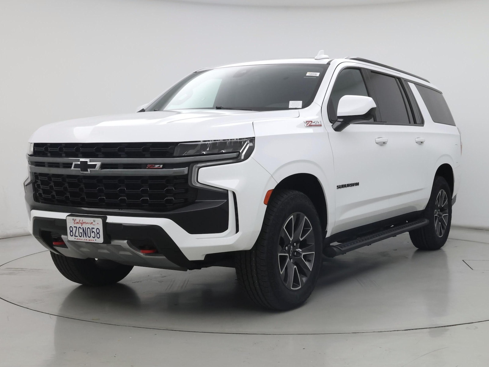 2022 Chevrolet Suburban Z71 - Photo 5