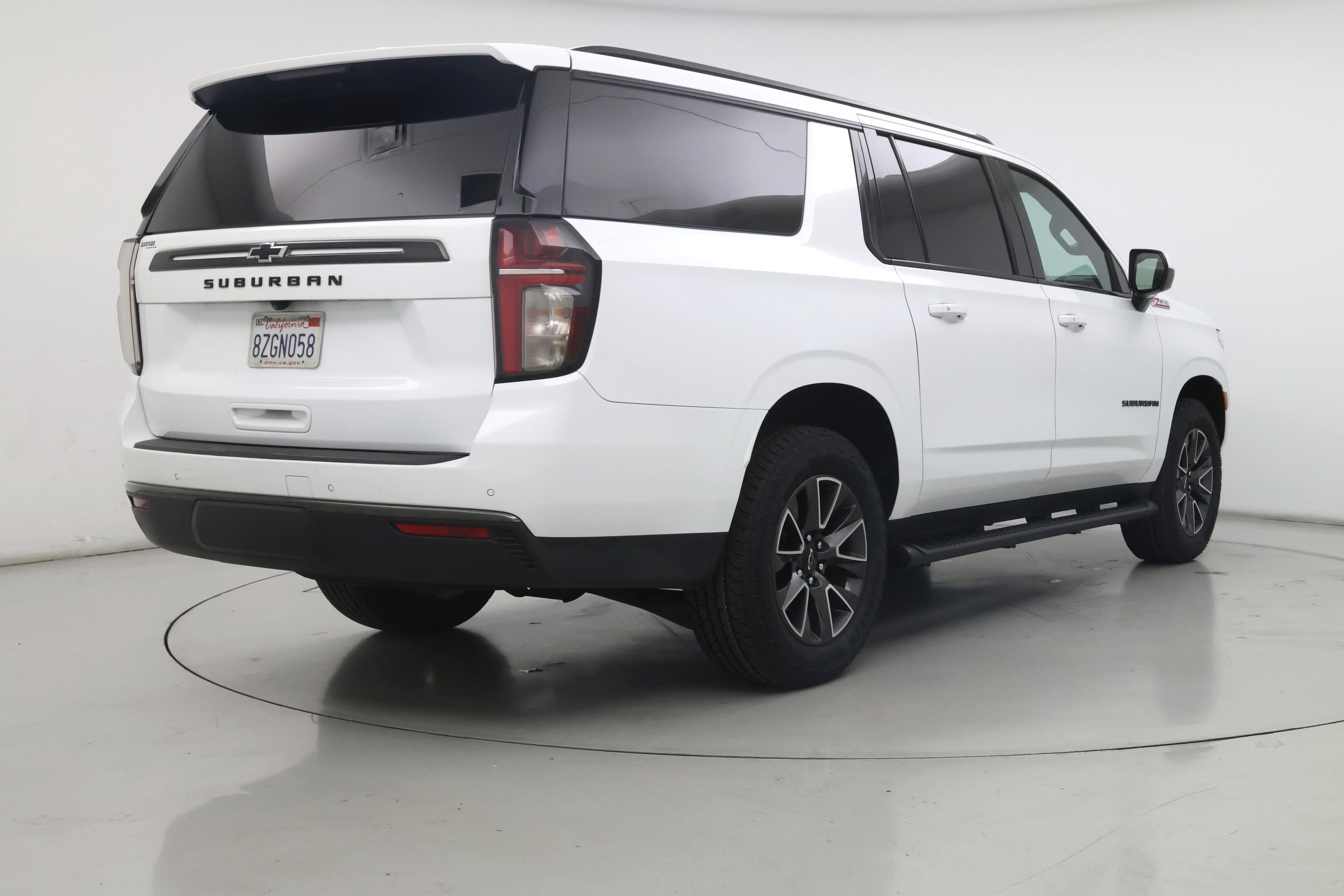 Thumbnail: 2022 Chevrolet Suburban - 8