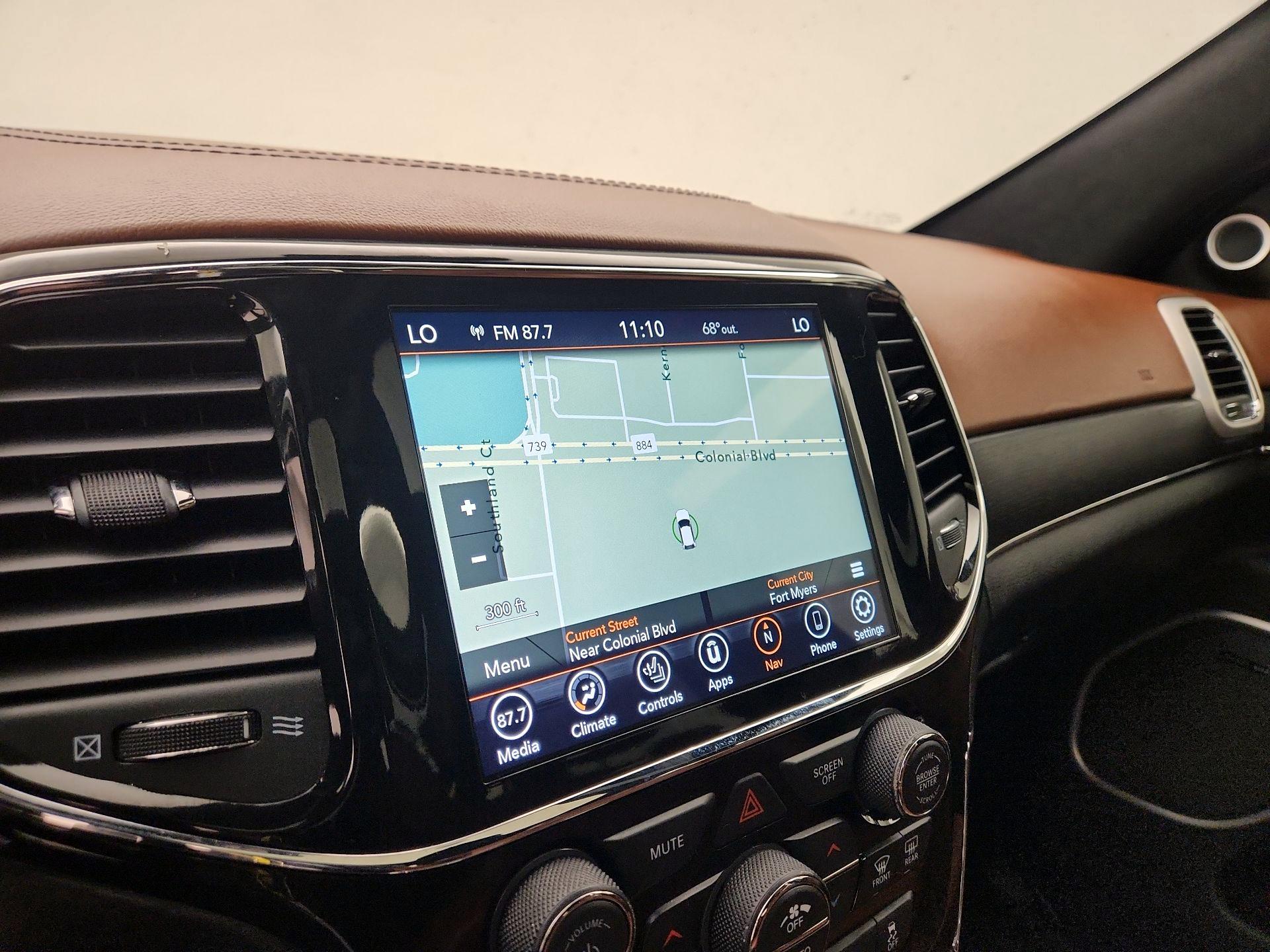 Thumbnail: 2021 Jeep Grand Cherokee - 14