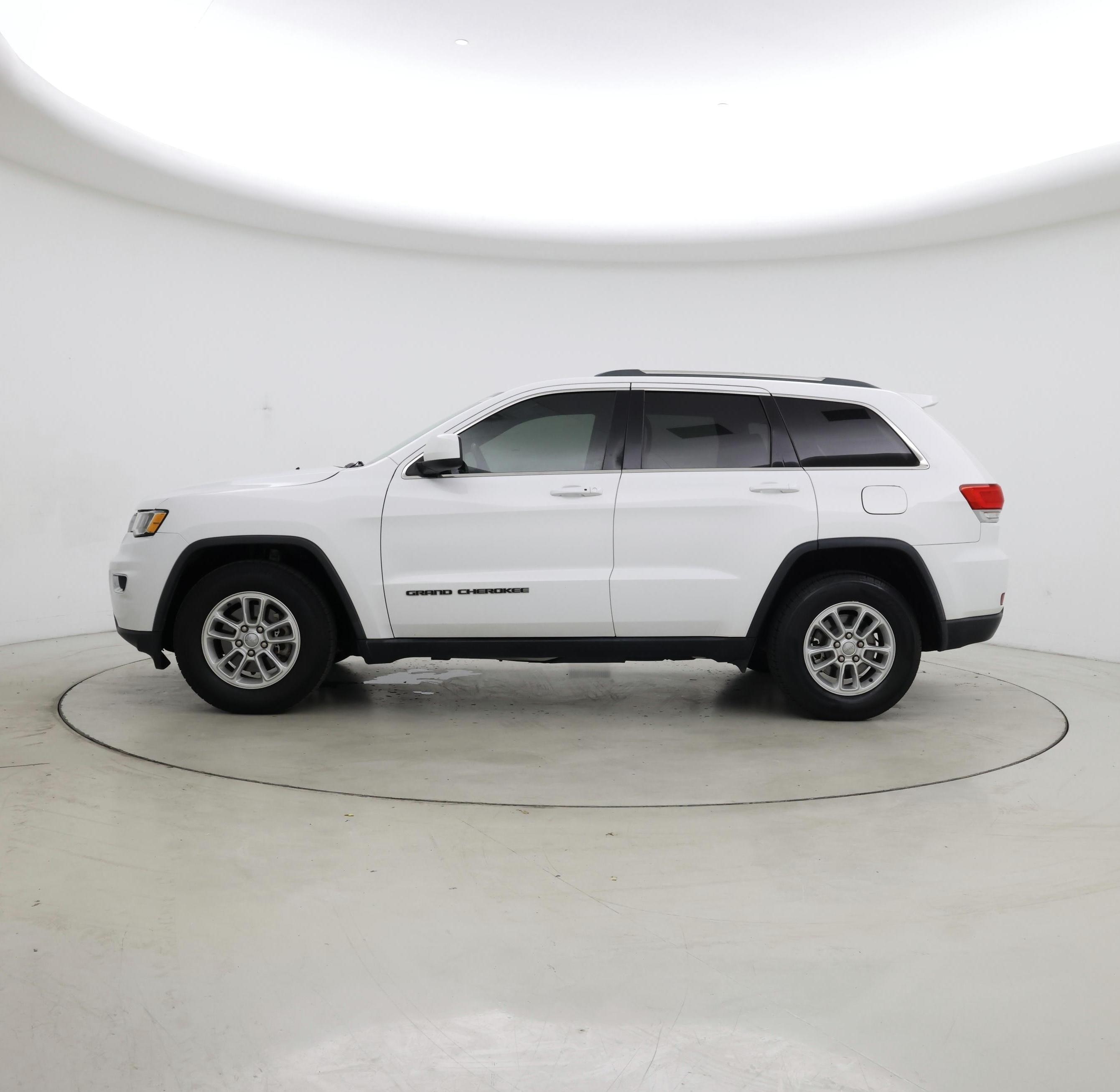 Thumbnail: 2018 Jeep Grand Cherokee - 3