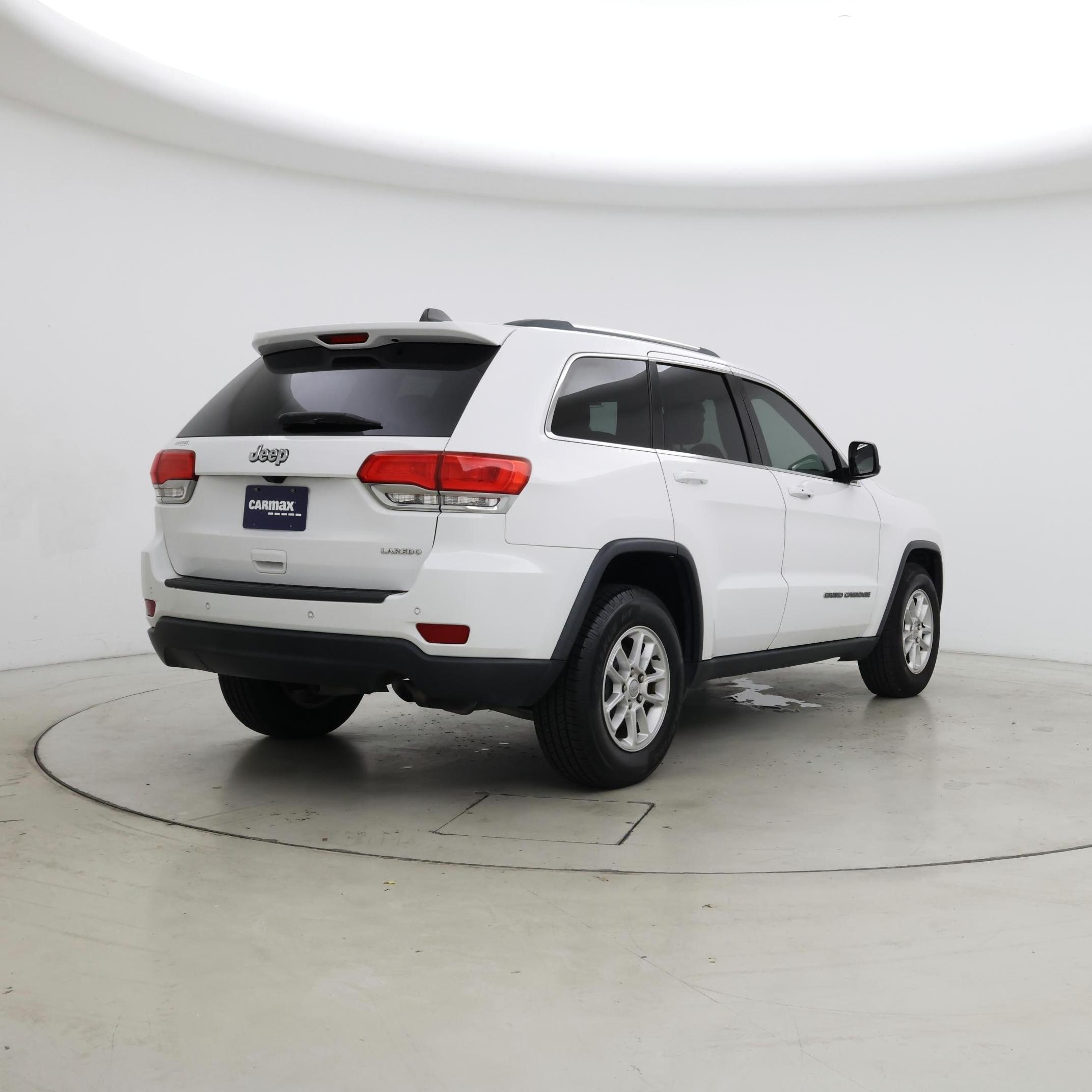 Thumbnail: 2018 Jeep Grand Cherokee - 8