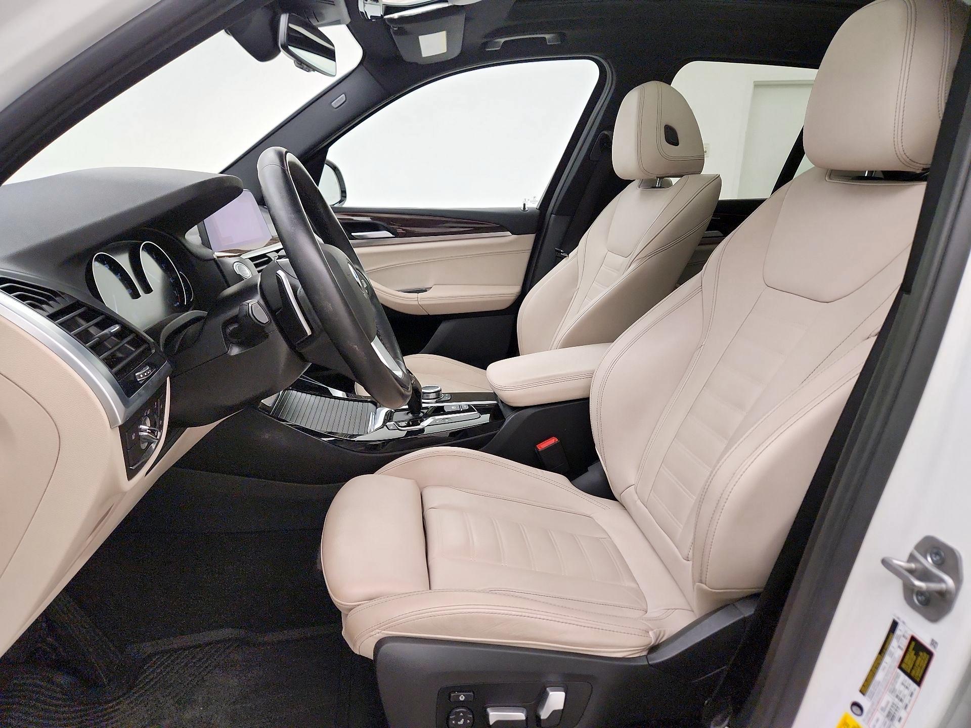 Thumbnail: 2021 BMW X3 - 11