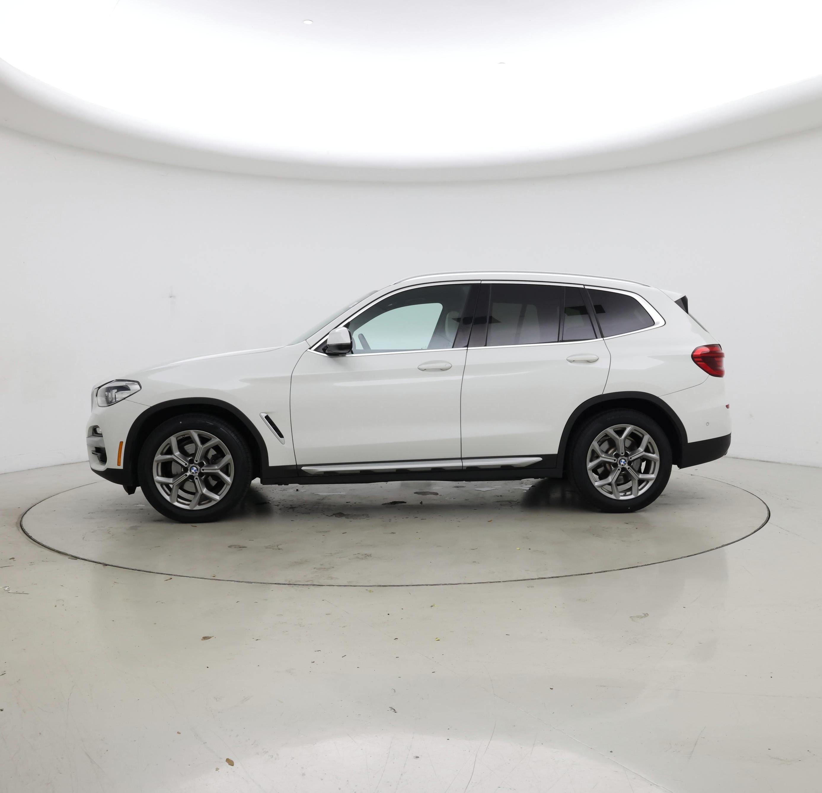 Thumbnail: 2021 BMW X3 - 3