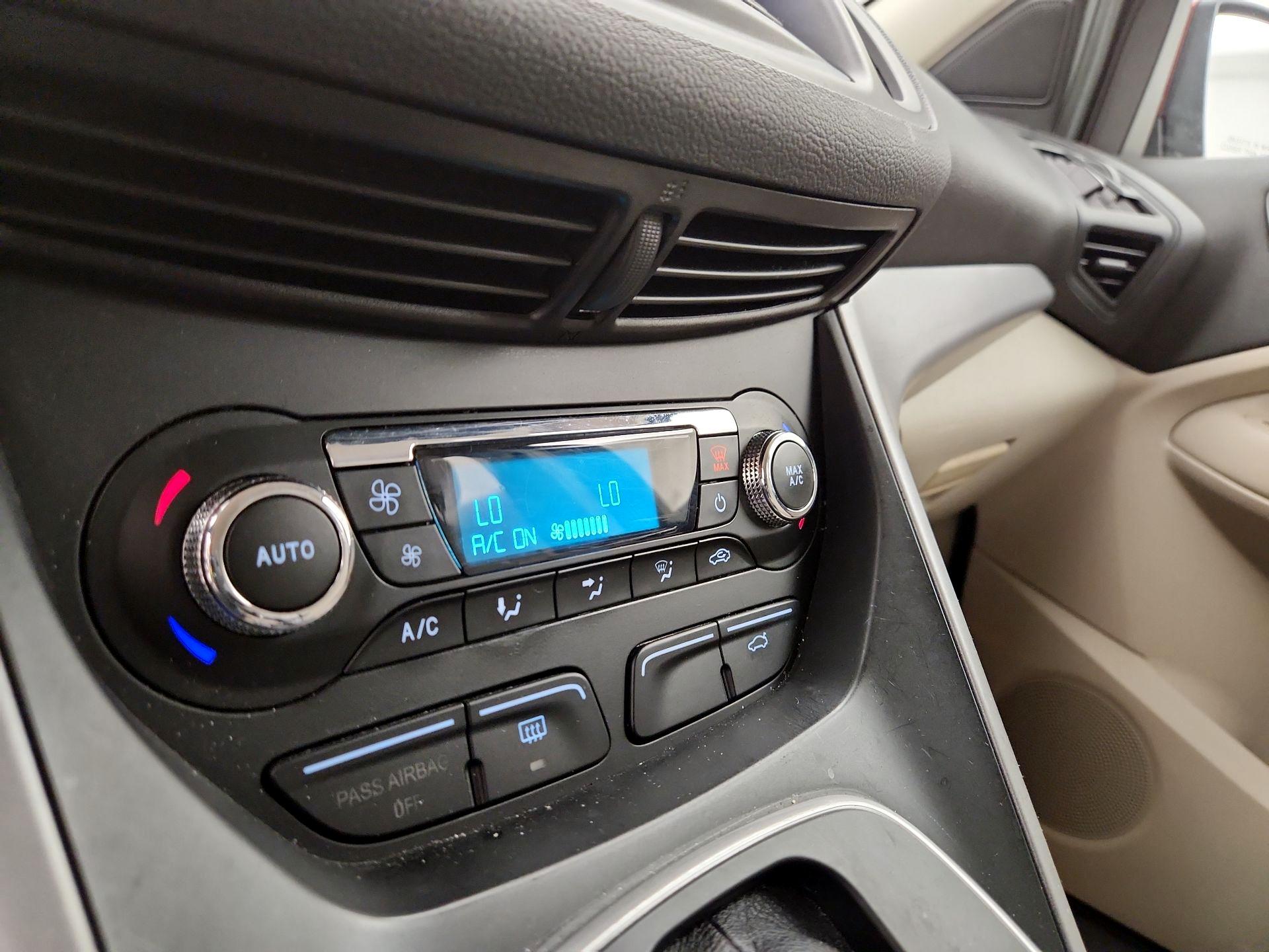 Thumbnail: 2014 Ford Escape - 16