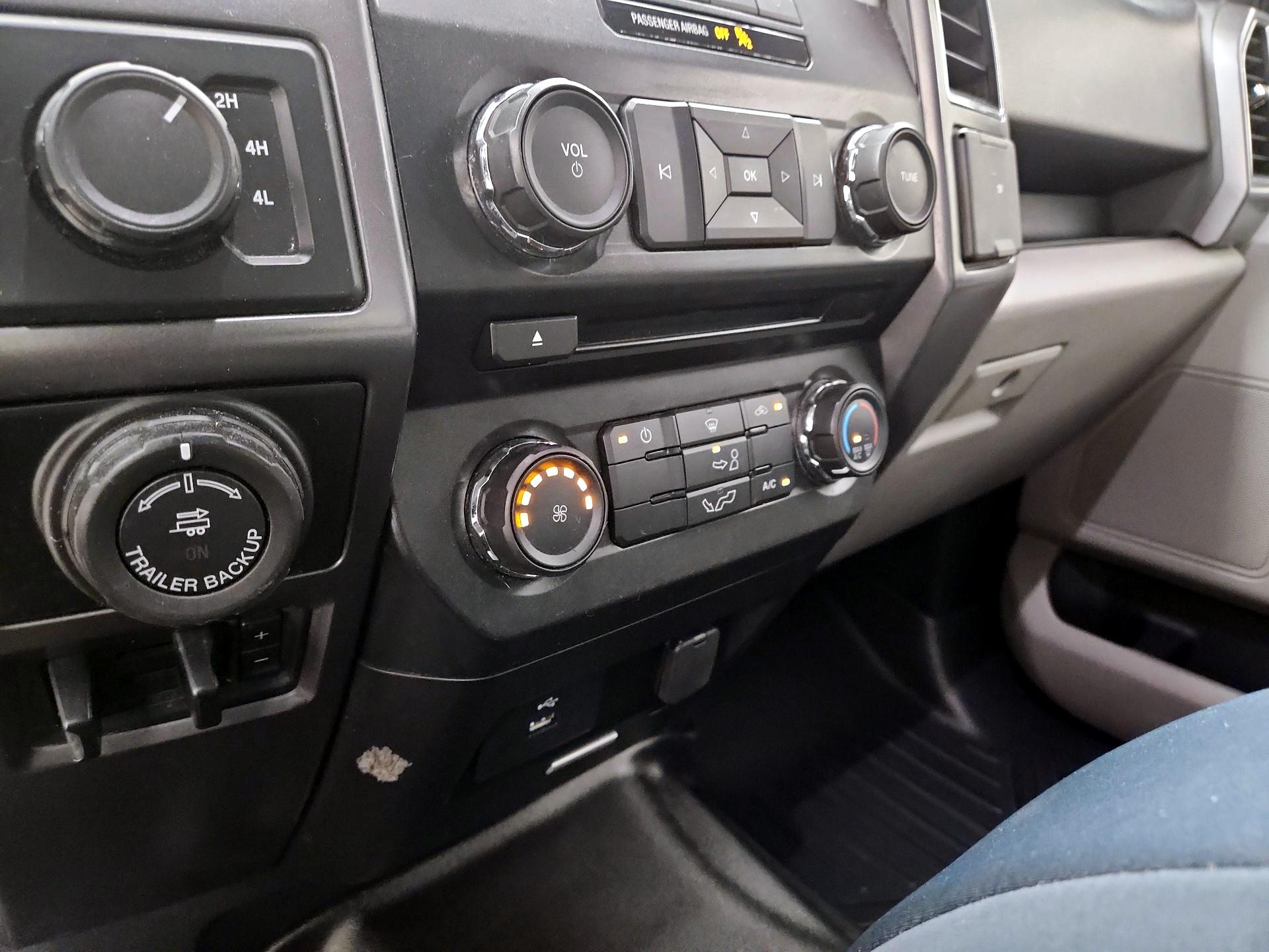 Thumbnail: 2017 Ford F-150 - 16