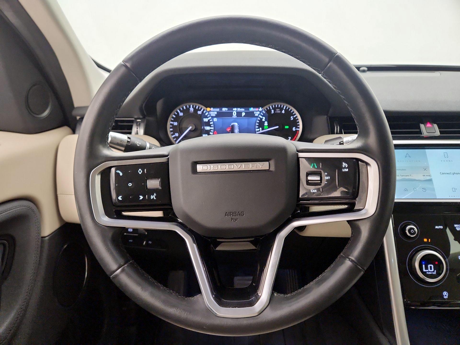 Thumbnail: 2022 Land Rover Discovery Sport - 10