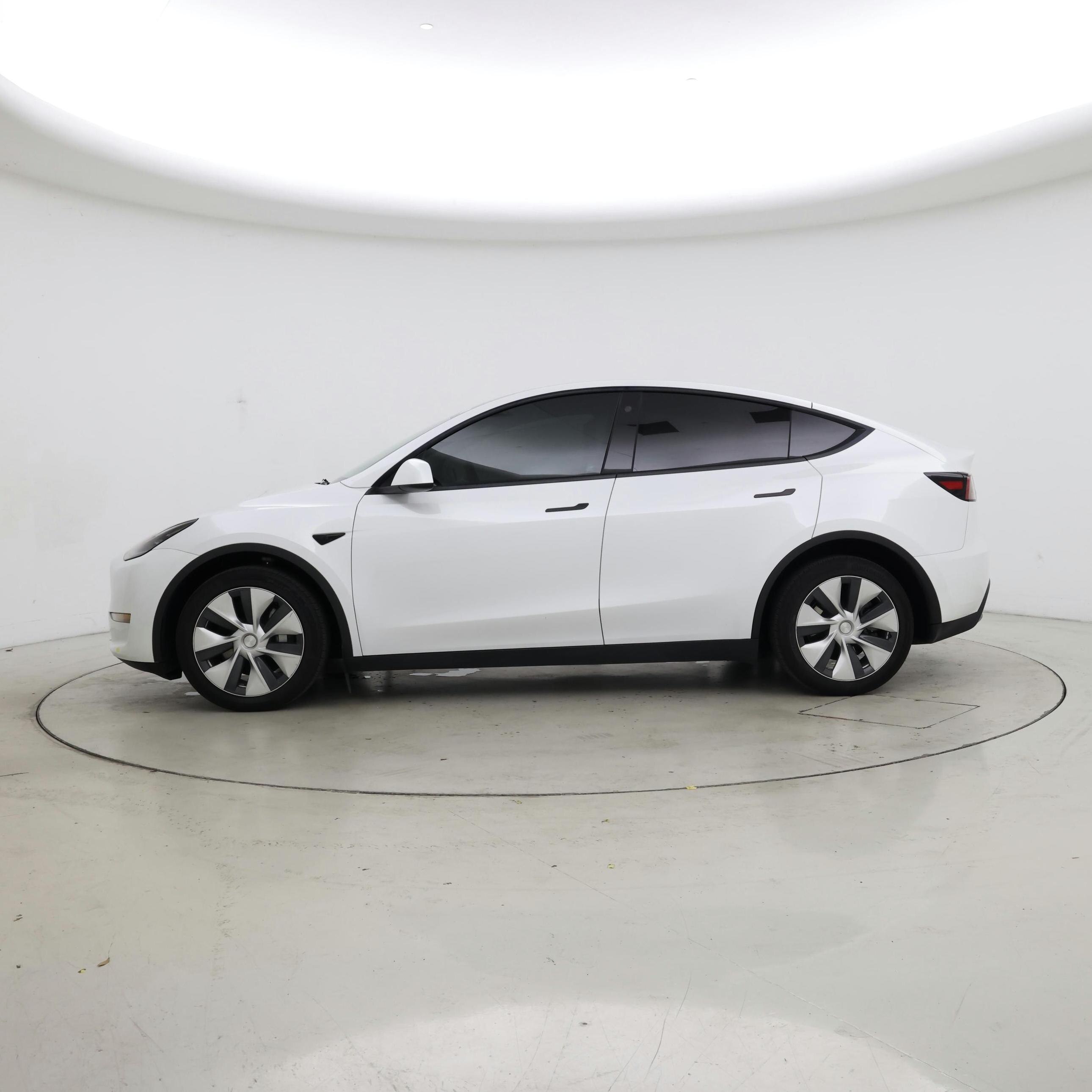 Thumbnail: 2023 Tesla Model Y - 3