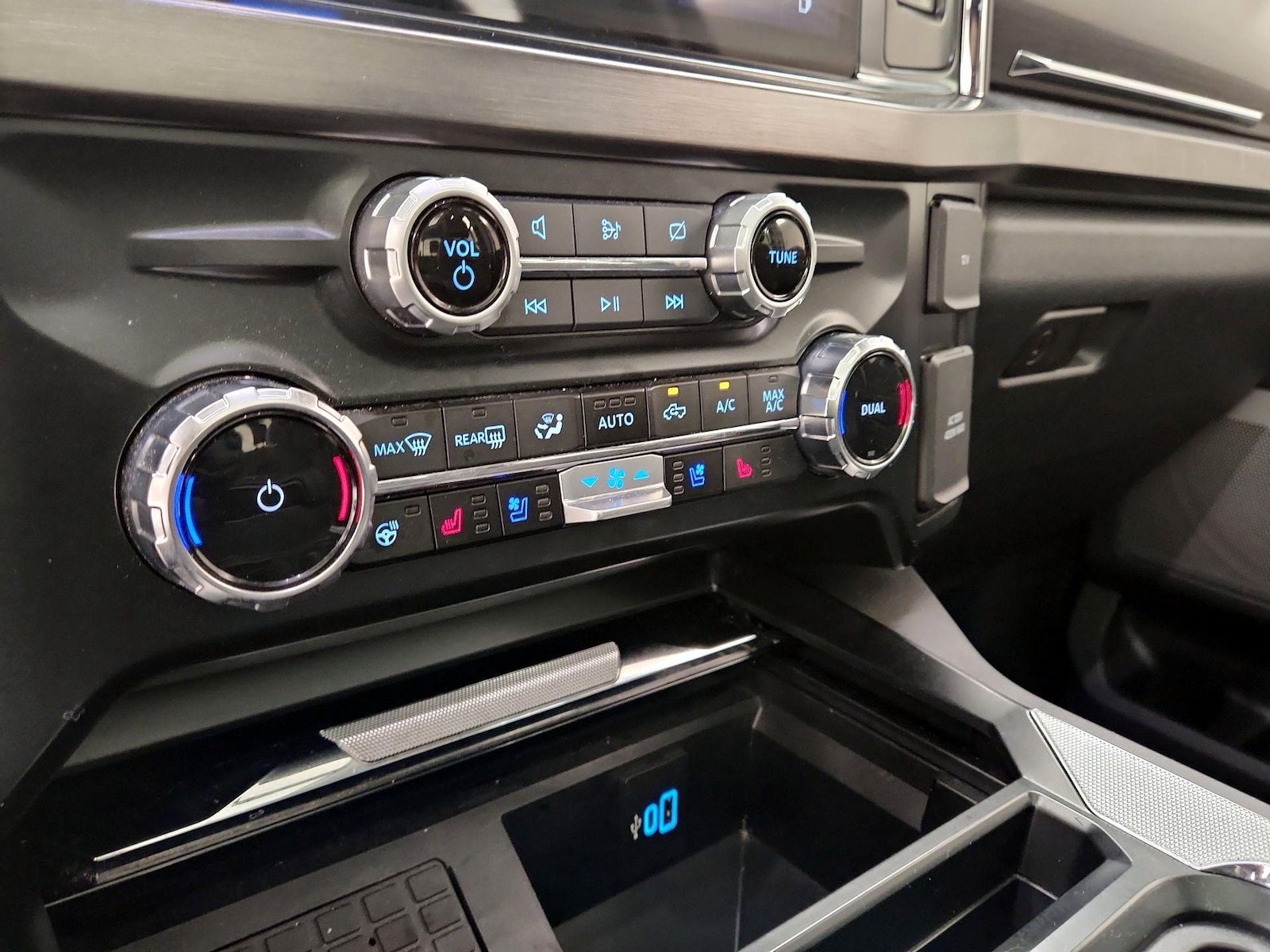 2023 Ford F-250 Super Duty Lariat - Photo 18