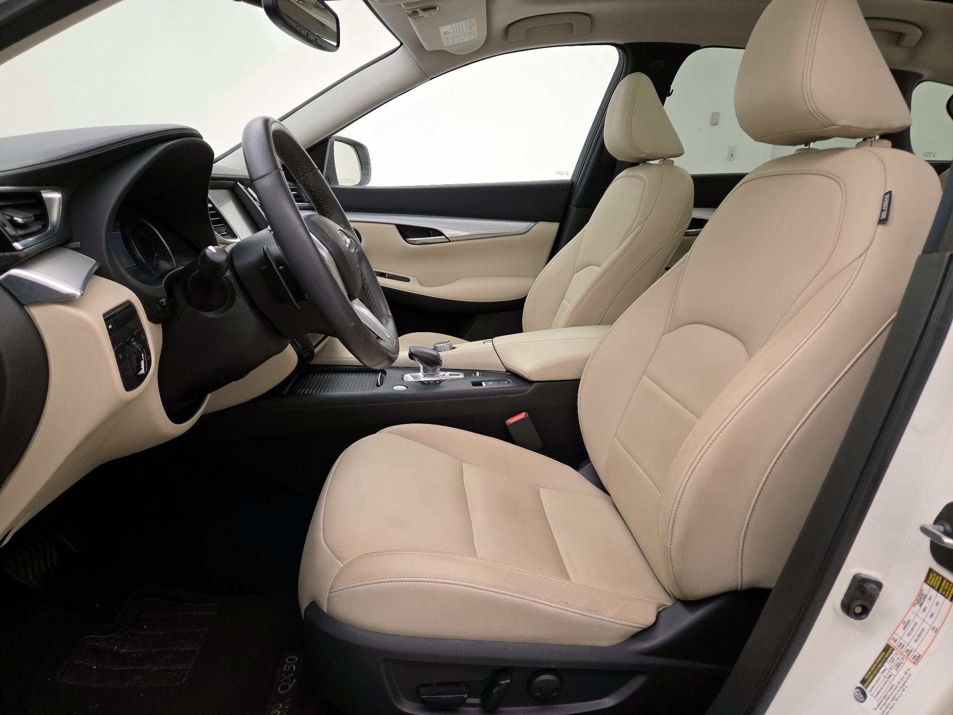 Thumbnail: 2019 INFINITI QX50 - 11