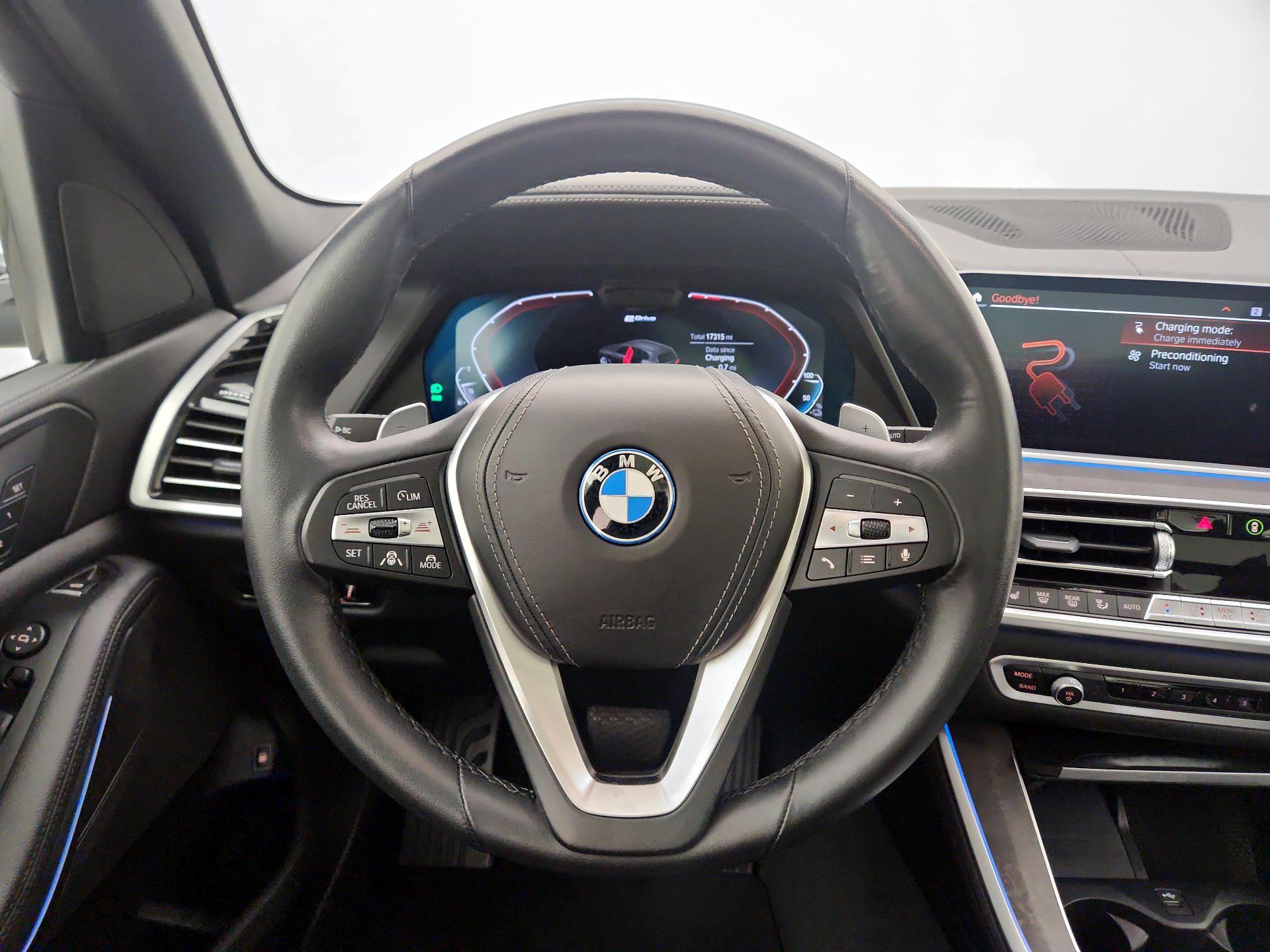 Thumbnail: 2022 BMW X5 - 10