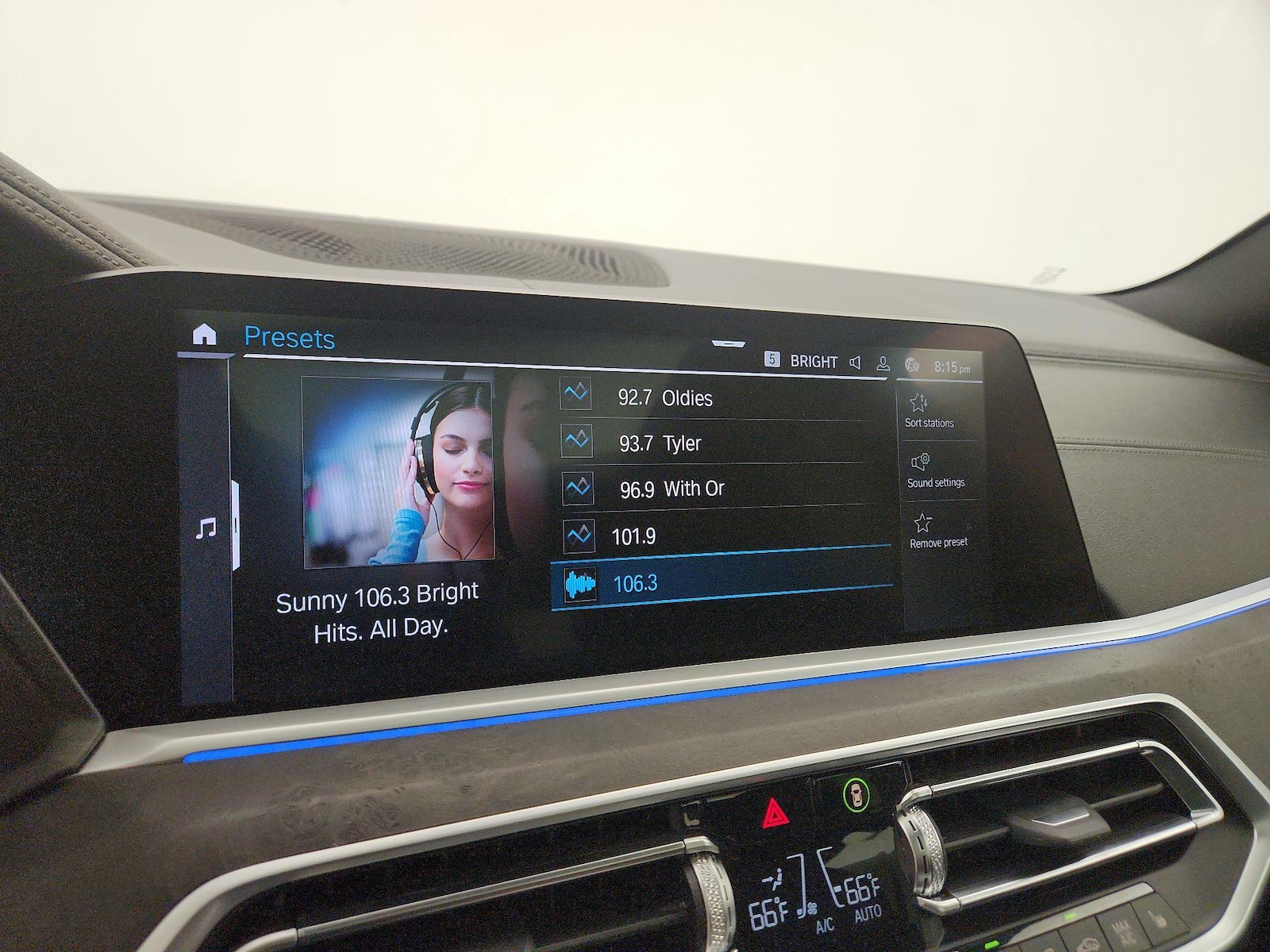 2022 BMW X5 45e - Photo 17