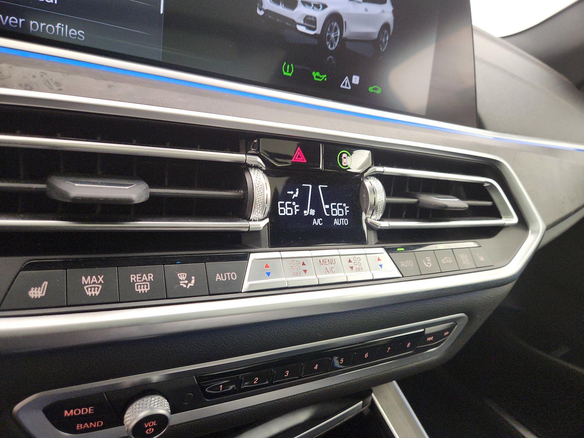 Thumbnail: 2022 BMW X5 - 17