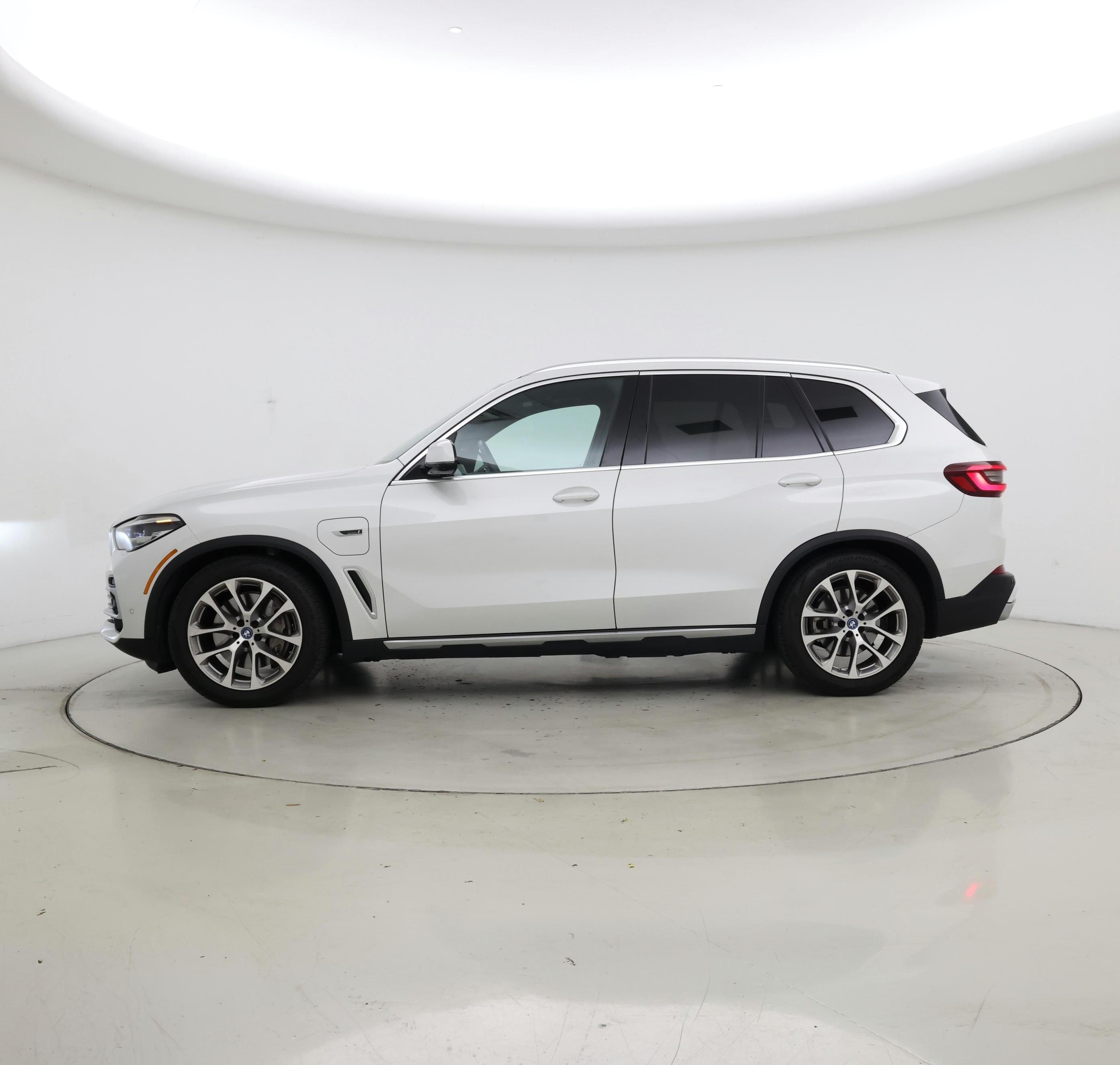Thumbnail: 2022 BMW X5 - 3