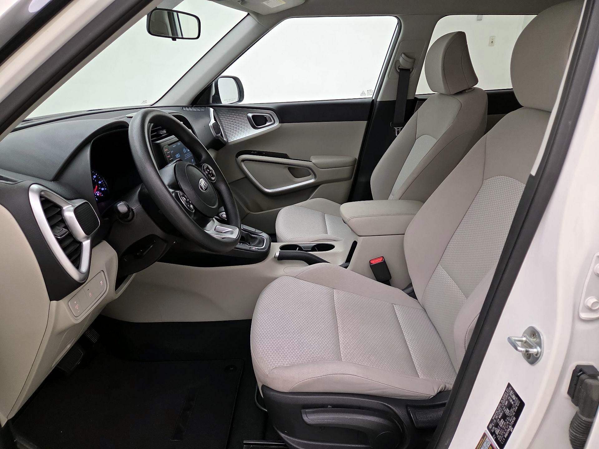 Thumbnail: 2020 Kia Soul - 11