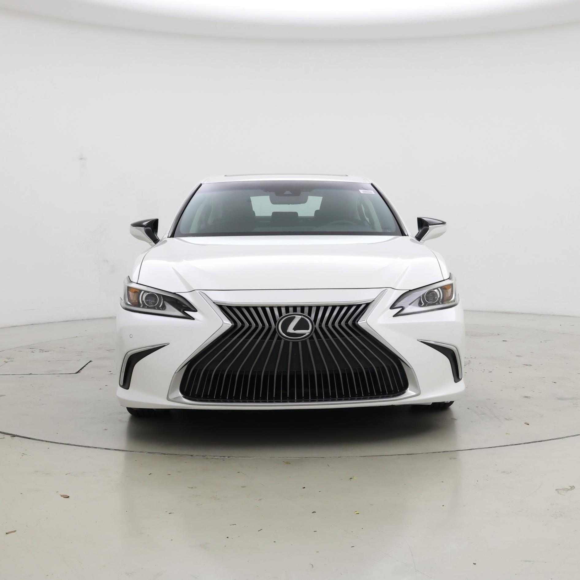 Thumbnail: 2021 Lexus ES - 5