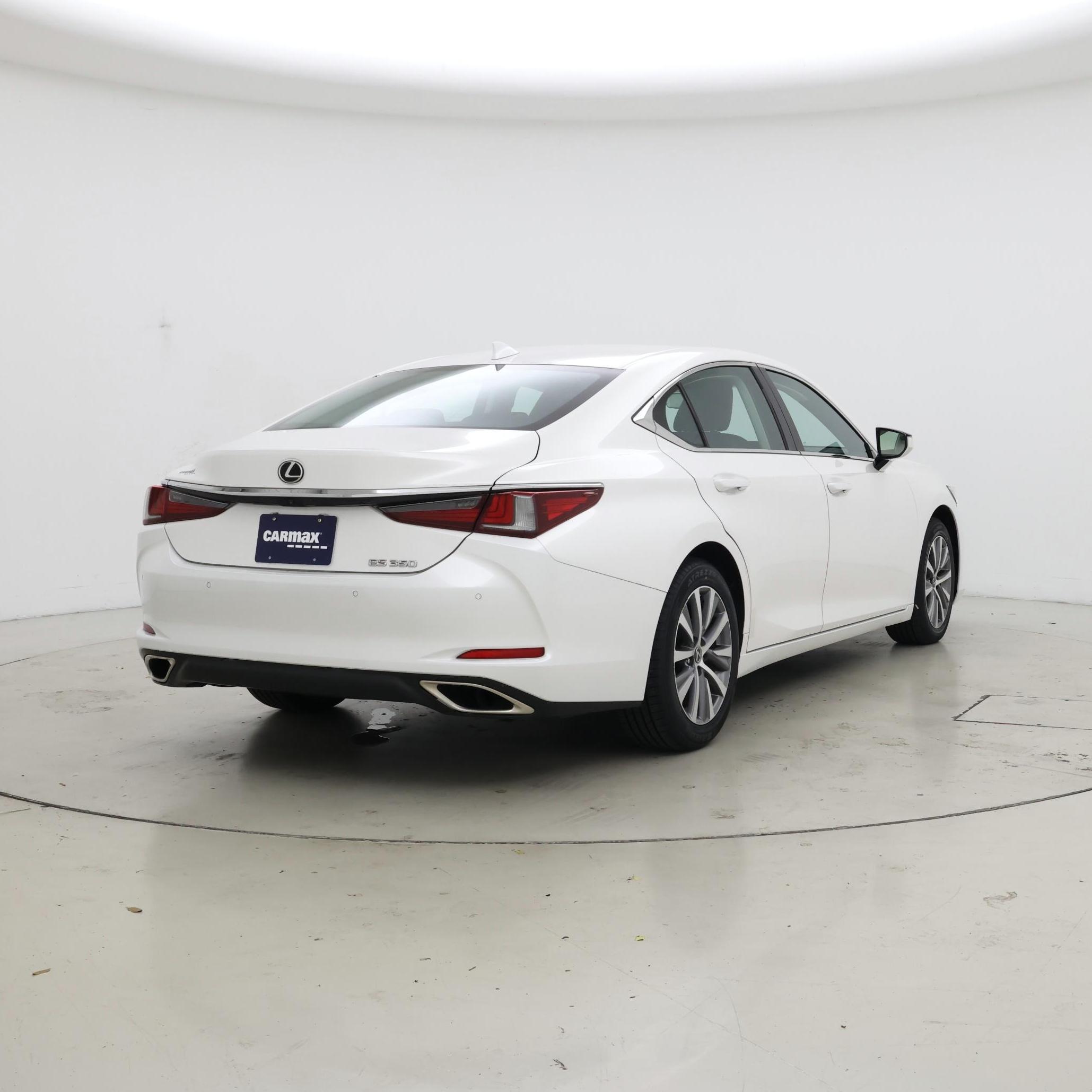 Thumbnail: 2021 Lexus ES - 8