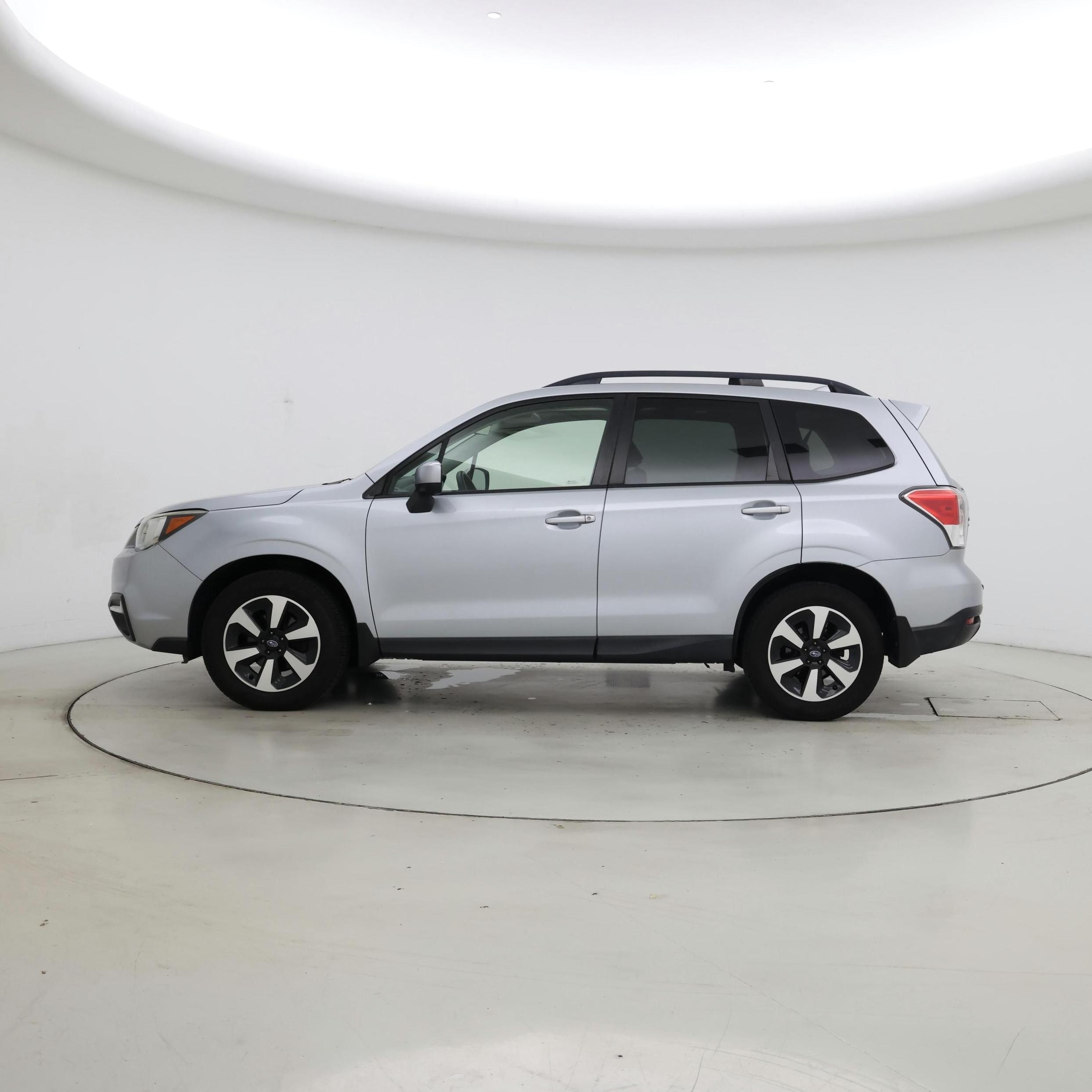 Thumbnail: 2017 Subaru Forester - 3