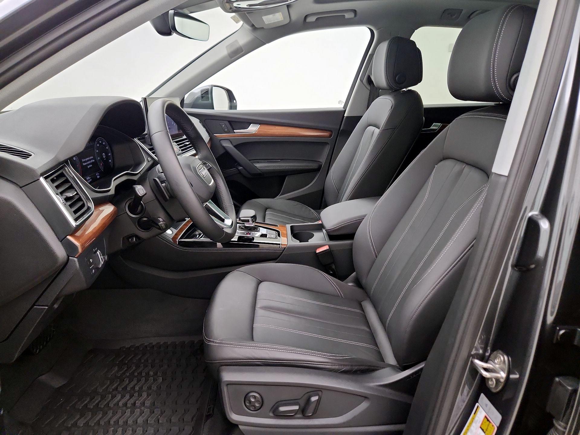 Thumbnail: 2023 Audi Q5 - 11