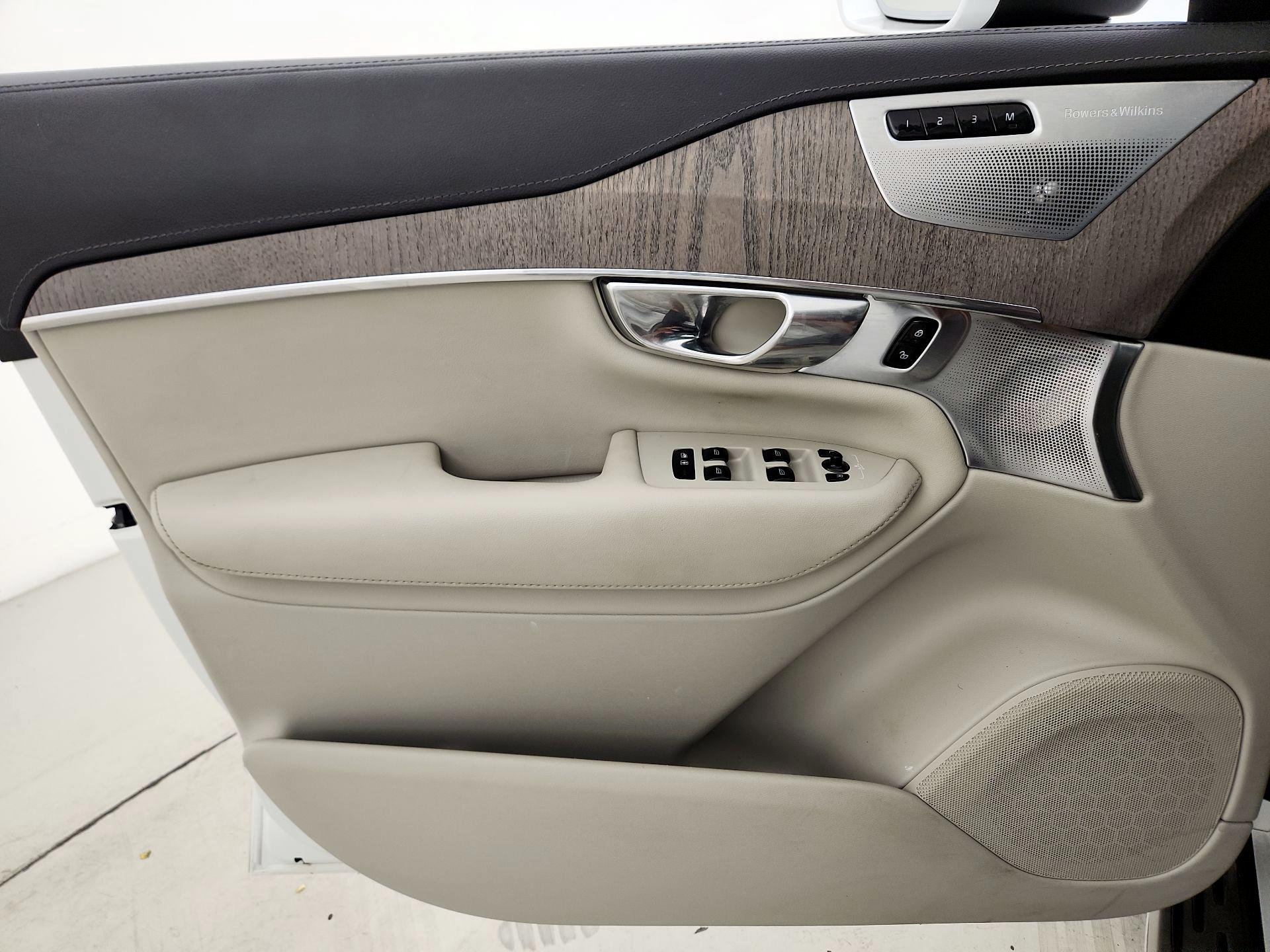 Thumbnail: 2022 Volvo XC90 - 12