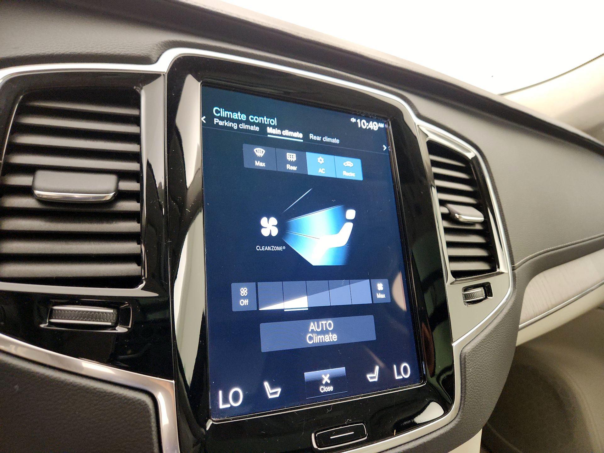 Thumbnail: 2022 Volvo XC90 - 17