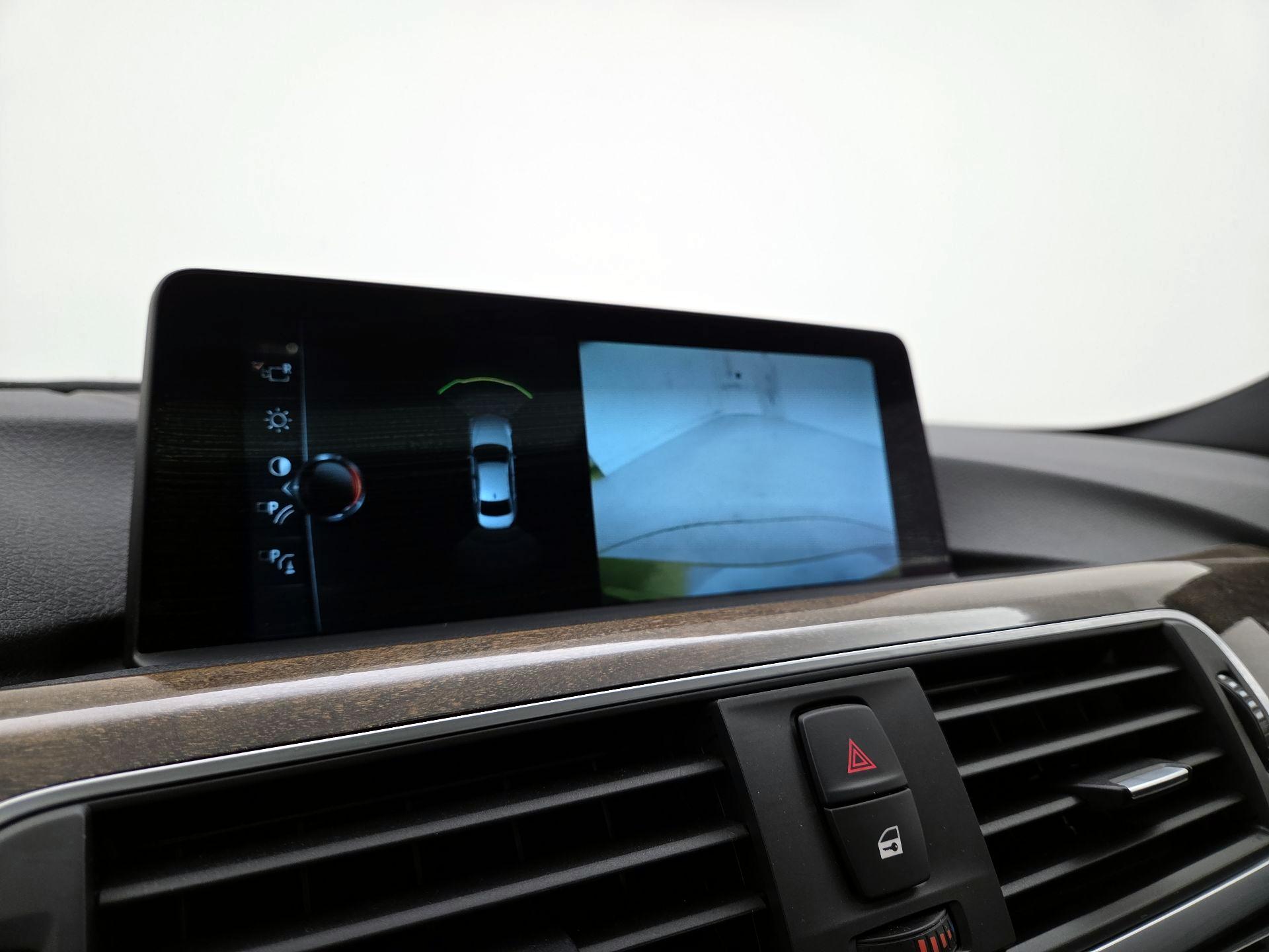 Thumbnail: 2017 BMW 3 Series - 15