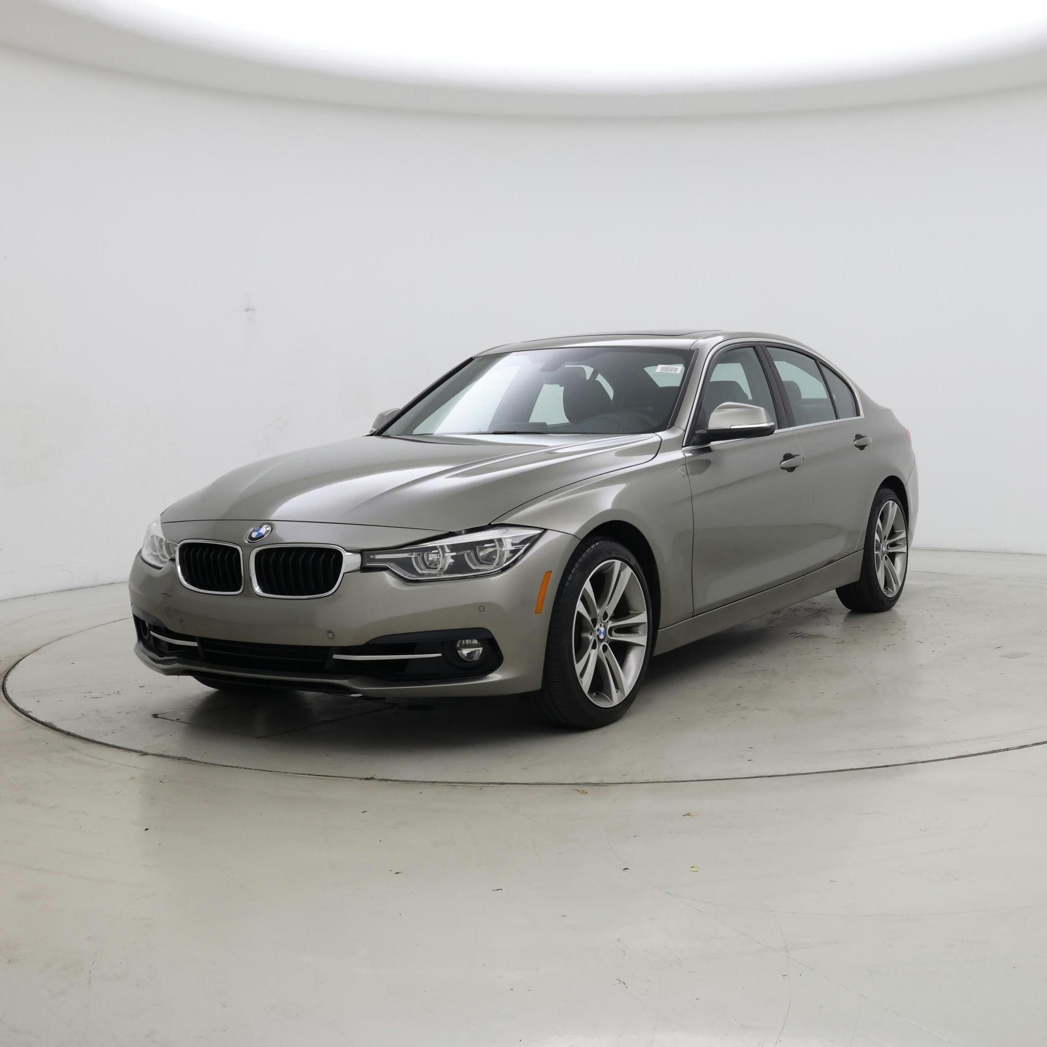 Thumbnail: 2017 BMW 3 Series - 4
