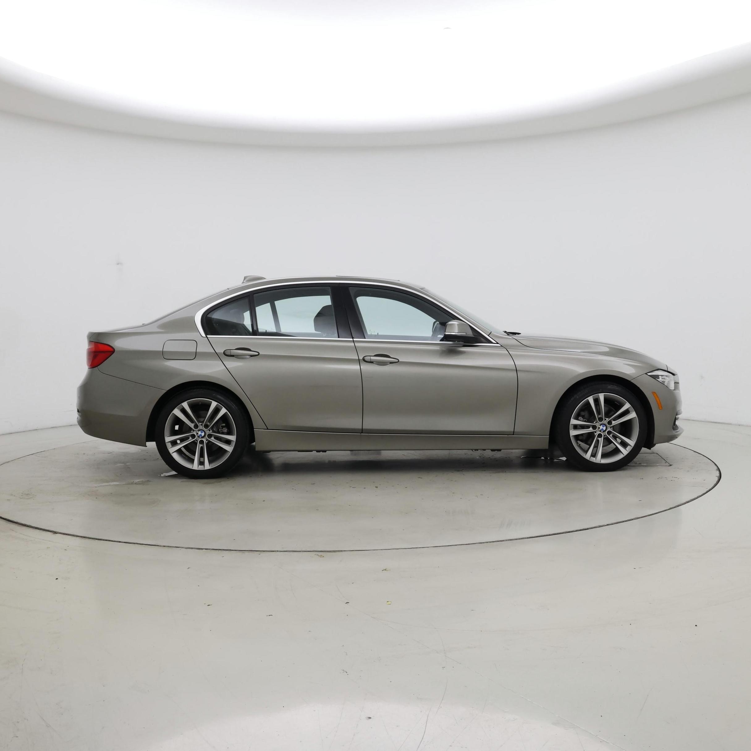 Thumbnail: 2017 BMW 3 Series - 7