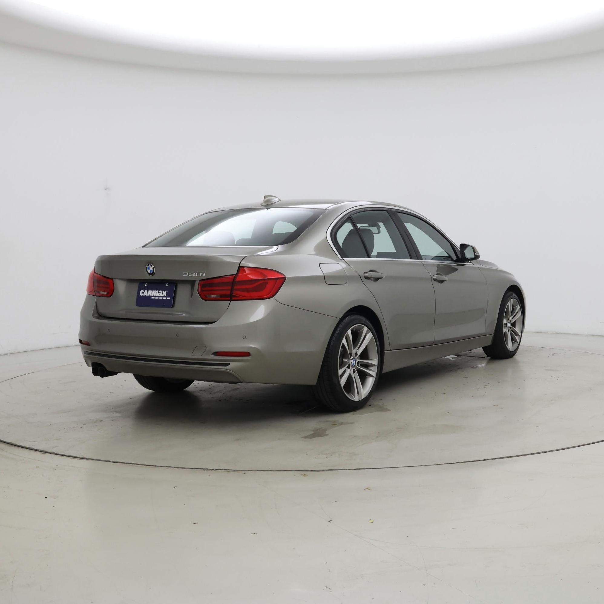 Thumbnail: 2017 BMW 3 Series - 8