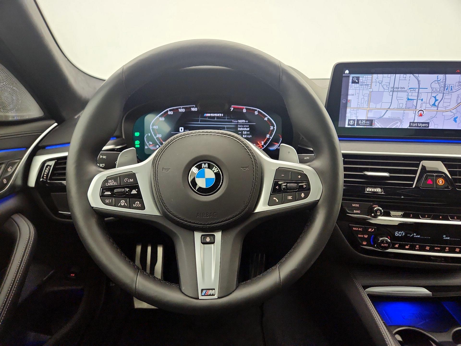 Thumbnail: 2021 BMW 5 Series - 10