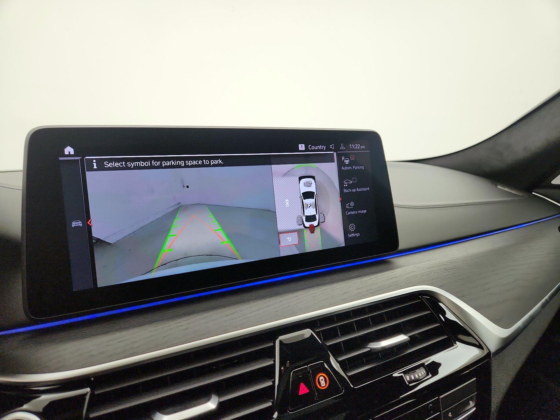Thumbnail: 2021 BMW 5 Series - 15