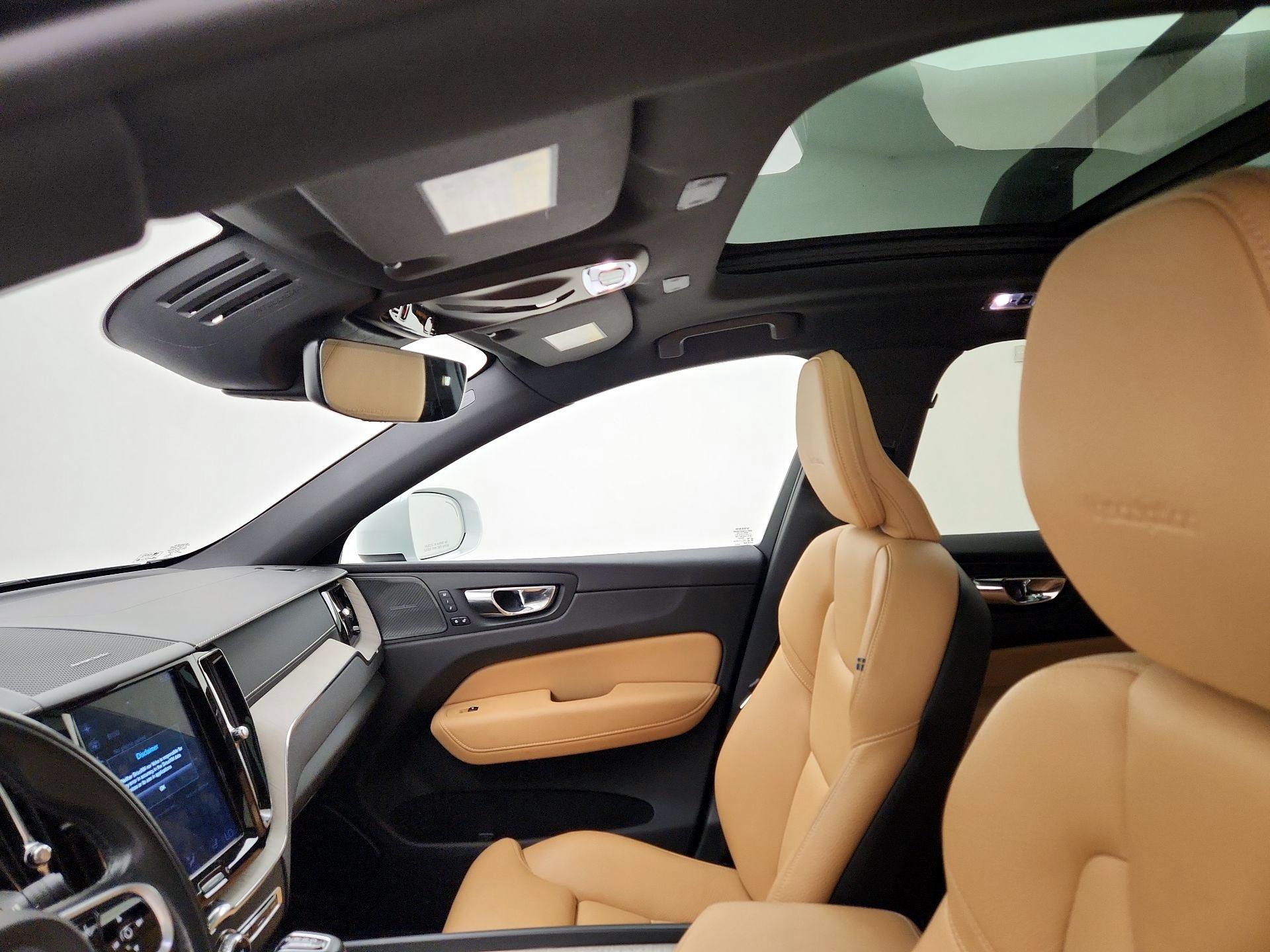 Thumbnail: 2020 Volvo XC60 - 19