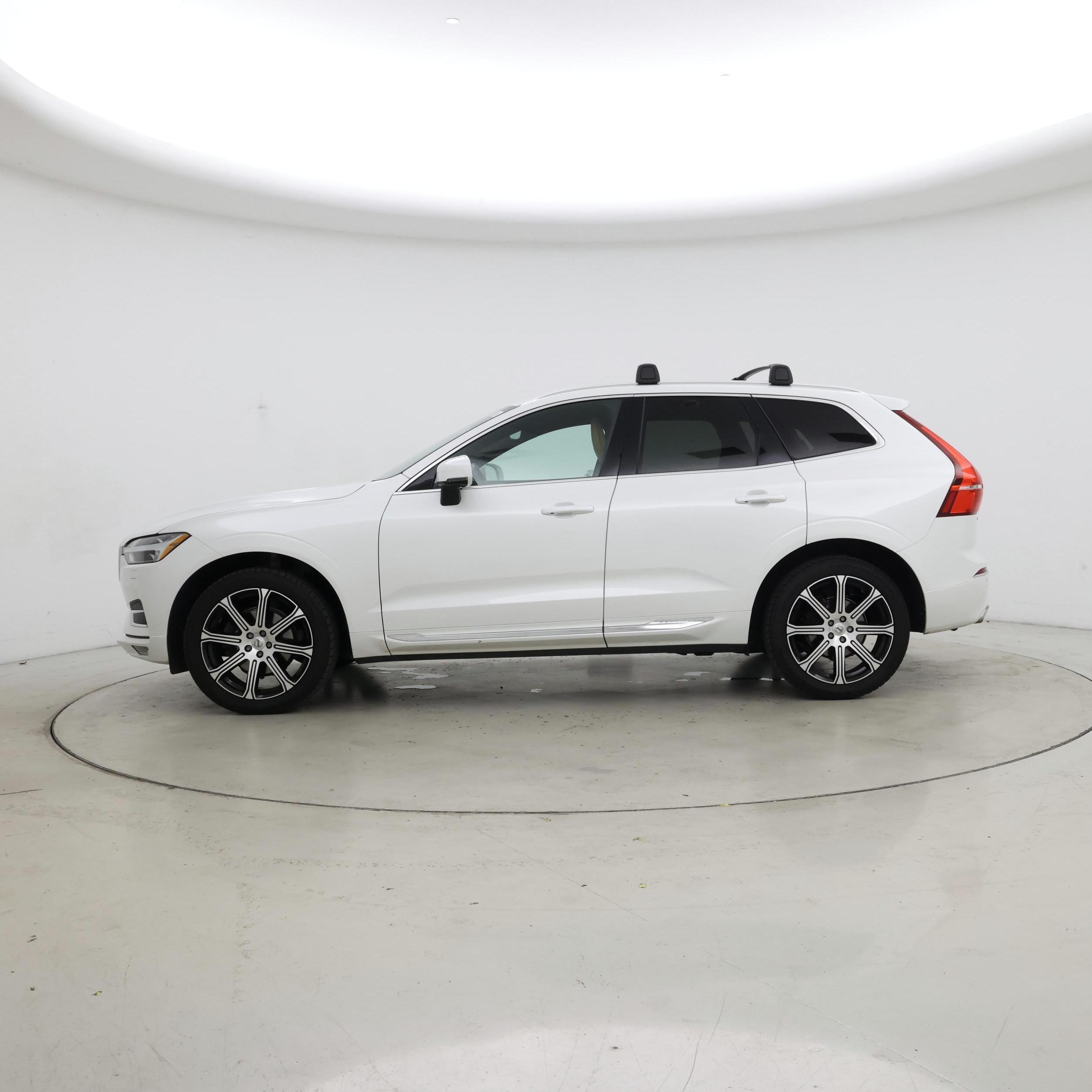 Thumbnail: 2020 Volvo XC60 - 3