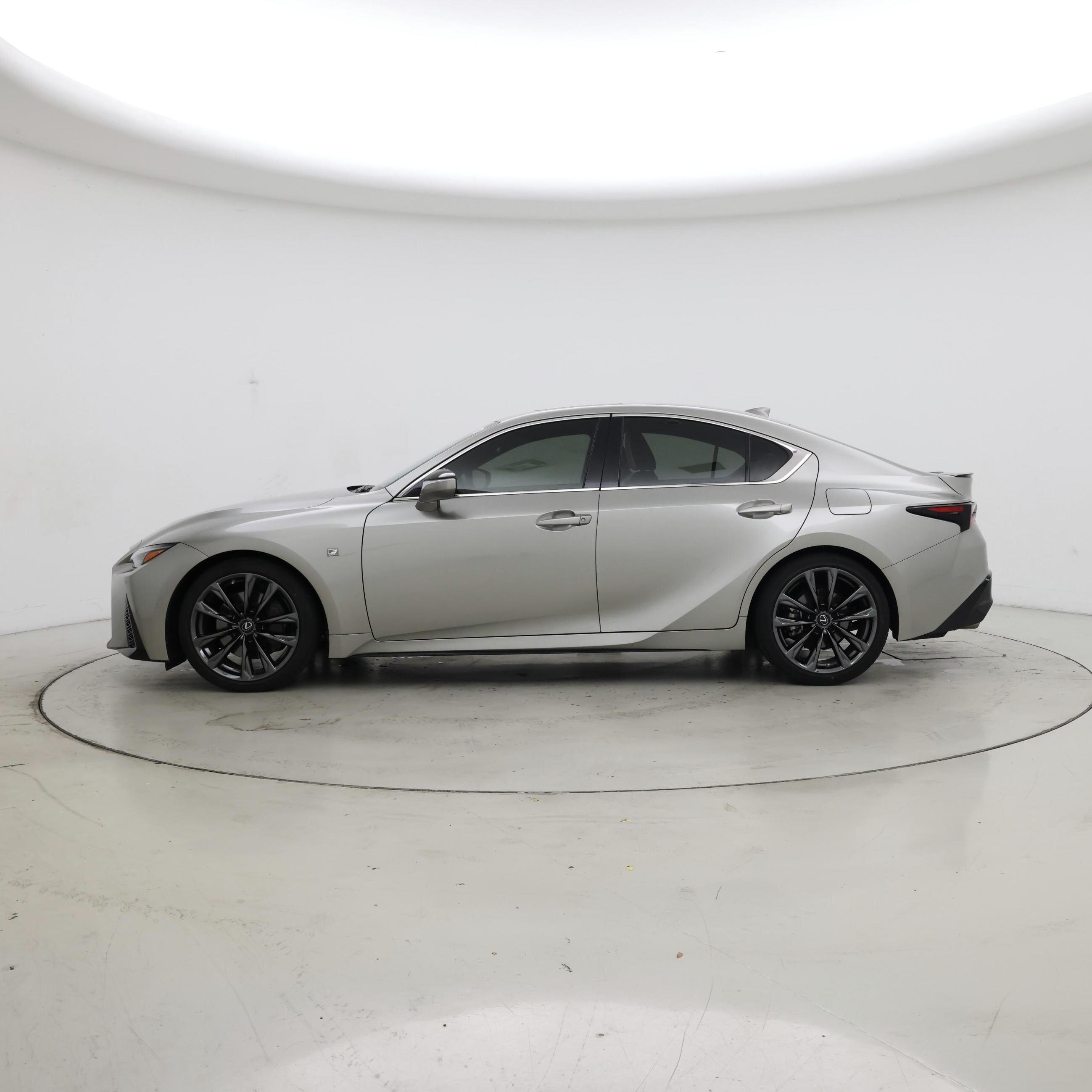 Thumbnail: 2022 Lexus IS - 3