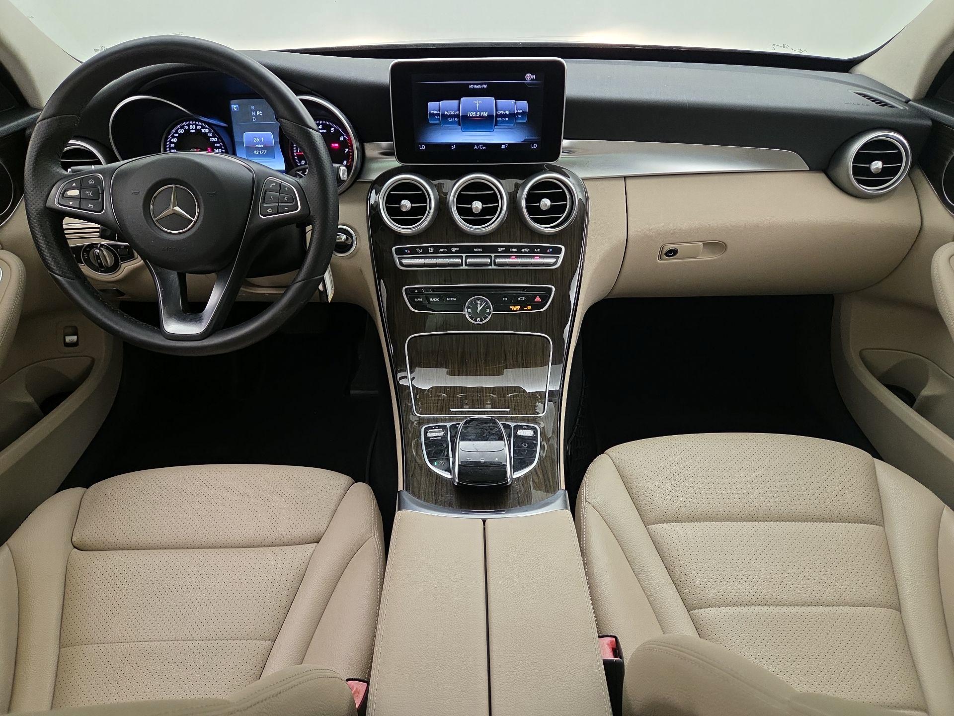 Thumbnail: 2016 Mercedes-Benz C-Class - 9