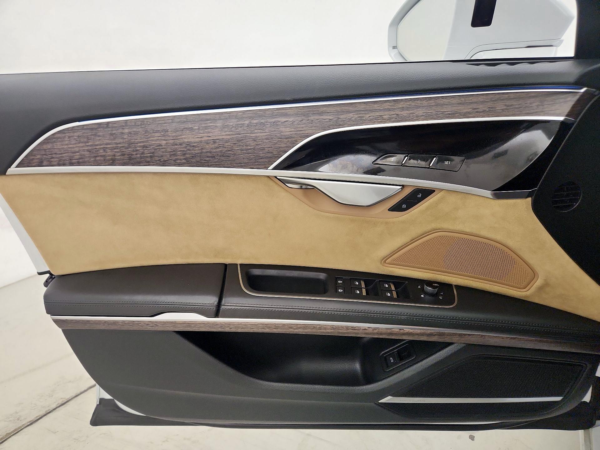 Thumbnail: 2020 Audi A8 - 12