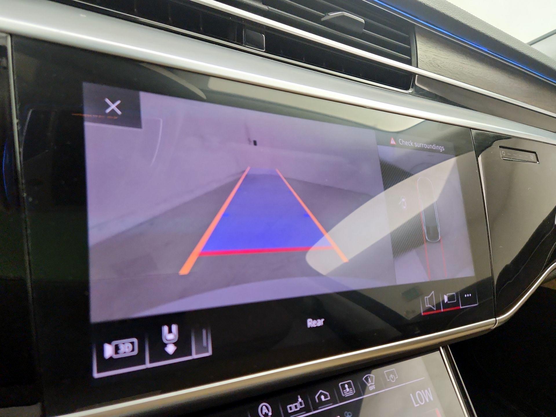 Thumbnail: 2020 Audi A8 - 14