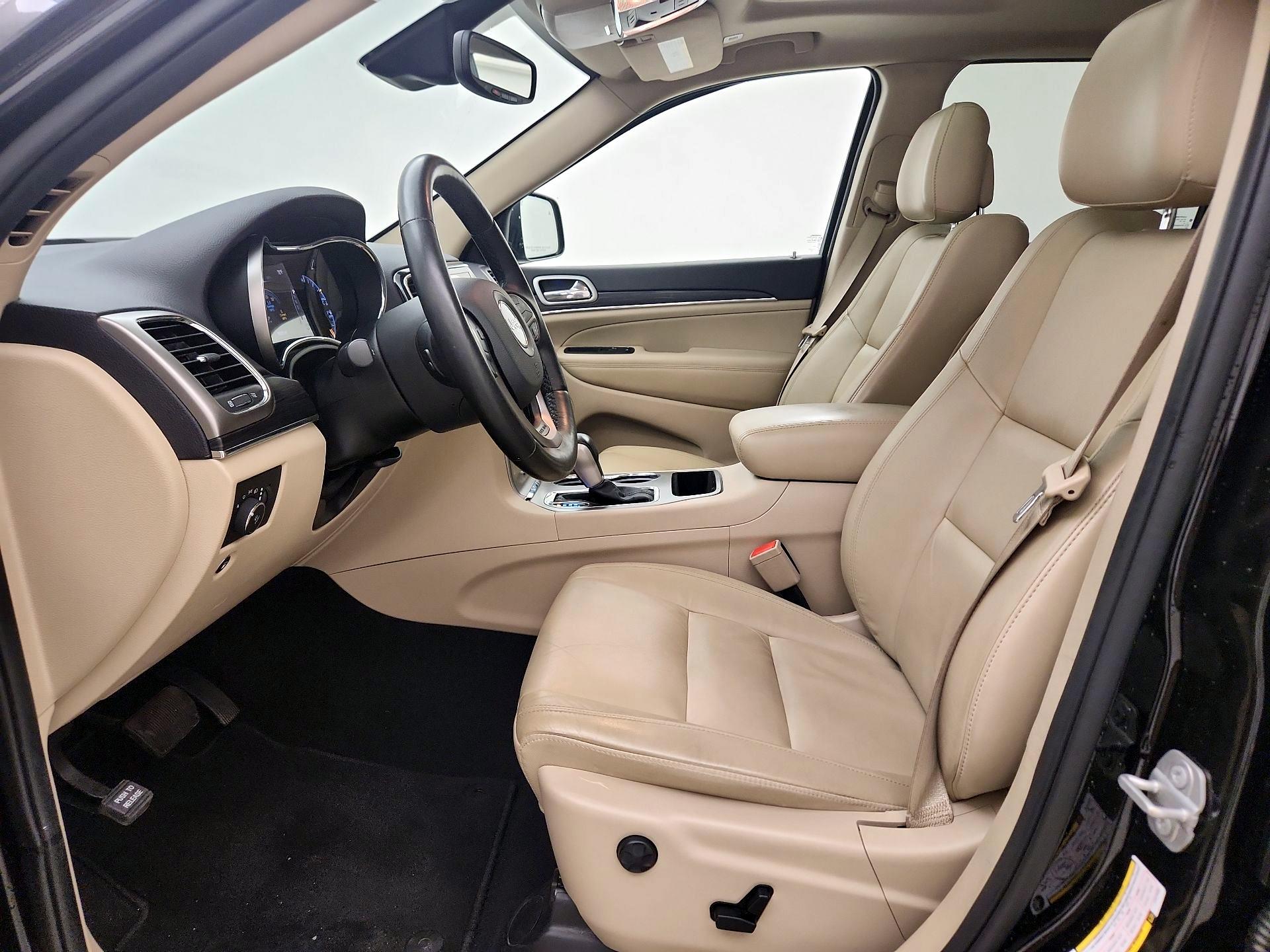 Thumbnail: 2020 Jeep Grand Cherokee - 11
