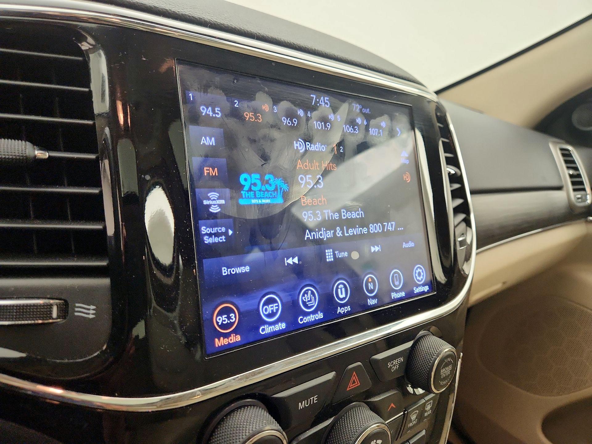 Thumbnail: 2020 Jeep Grand Cherokee - 16