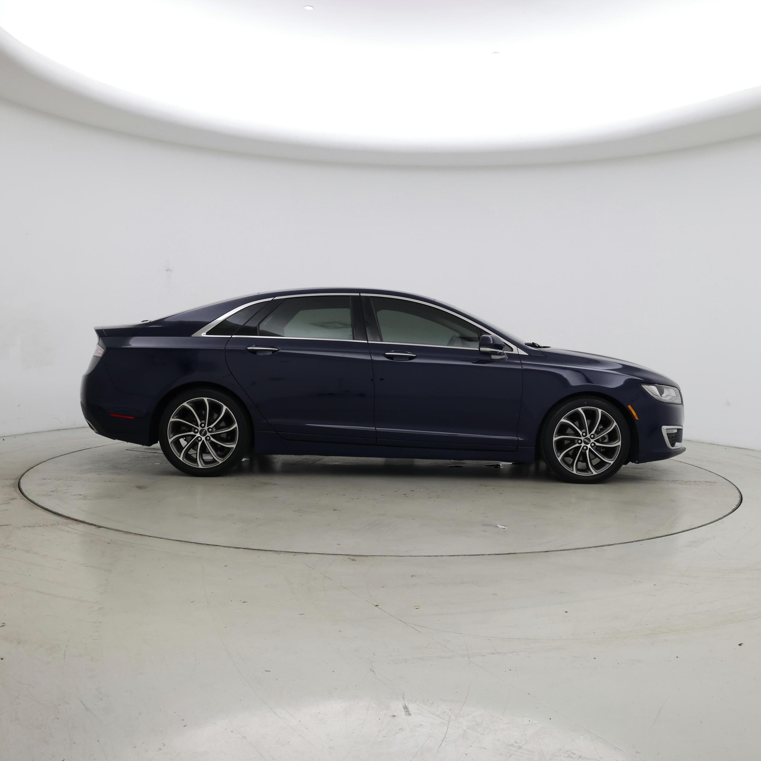 Thumbnail: 2018 Lincoln MKZ - 7