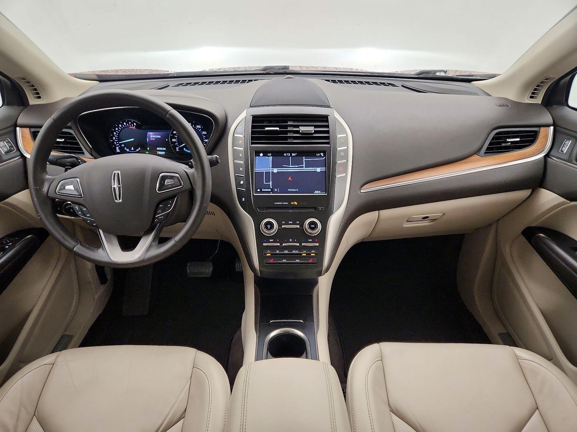 Thumbnail: 2017 Lincoln MKC - 9