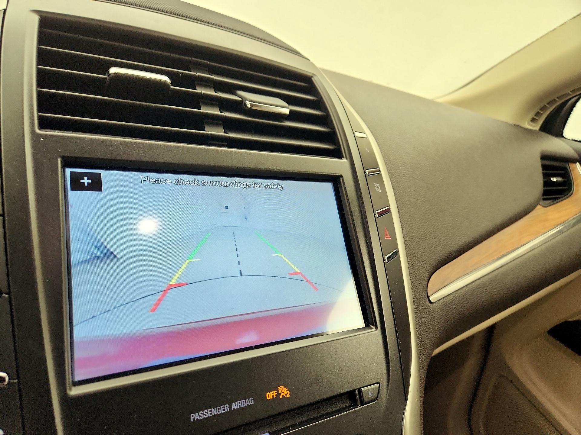 Thumbnail: 2017 Lincoln MKC - 15