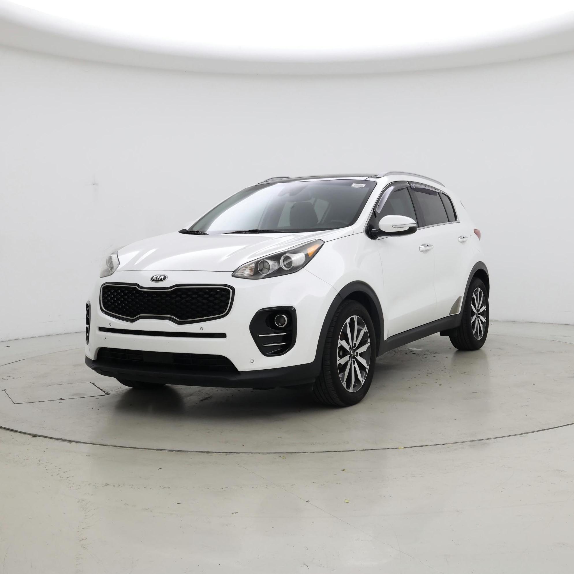 Thumbnail: 2017 Kia Sportage - 4