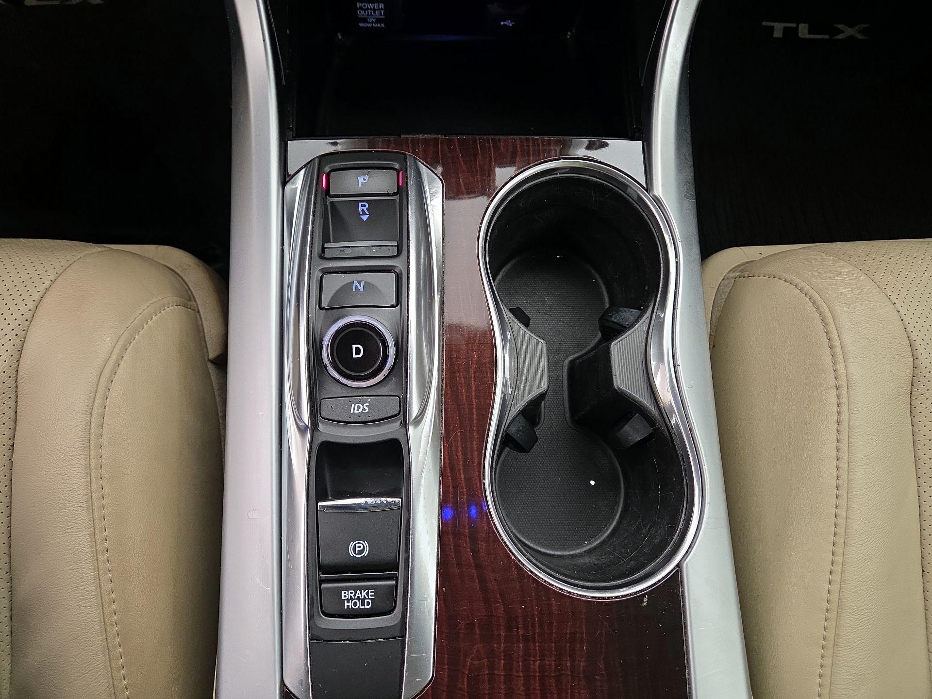 Thumbnail: 2015 Acura TLX - 18