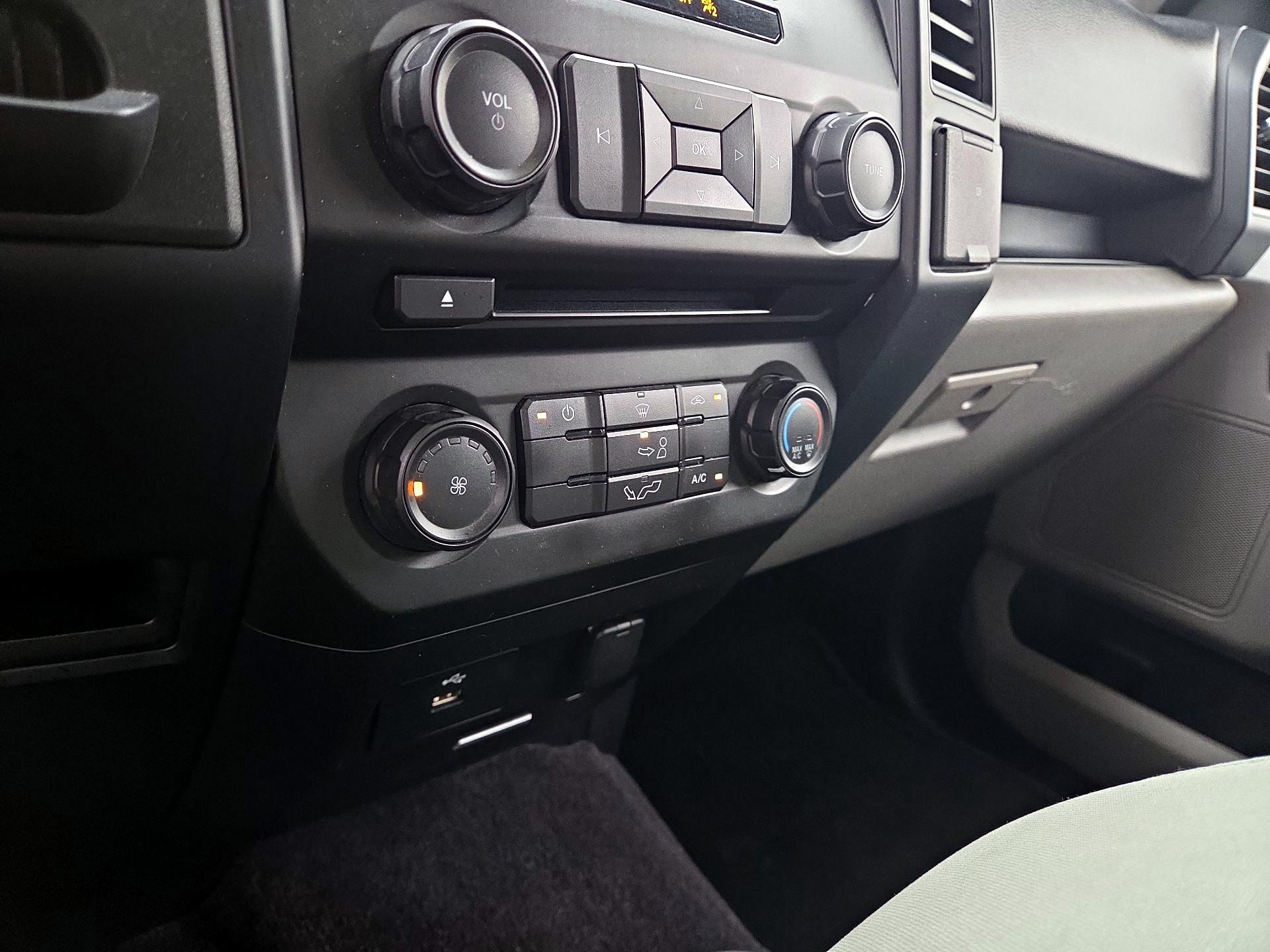 Thumbnail: 2016 Ford F-150 - 16