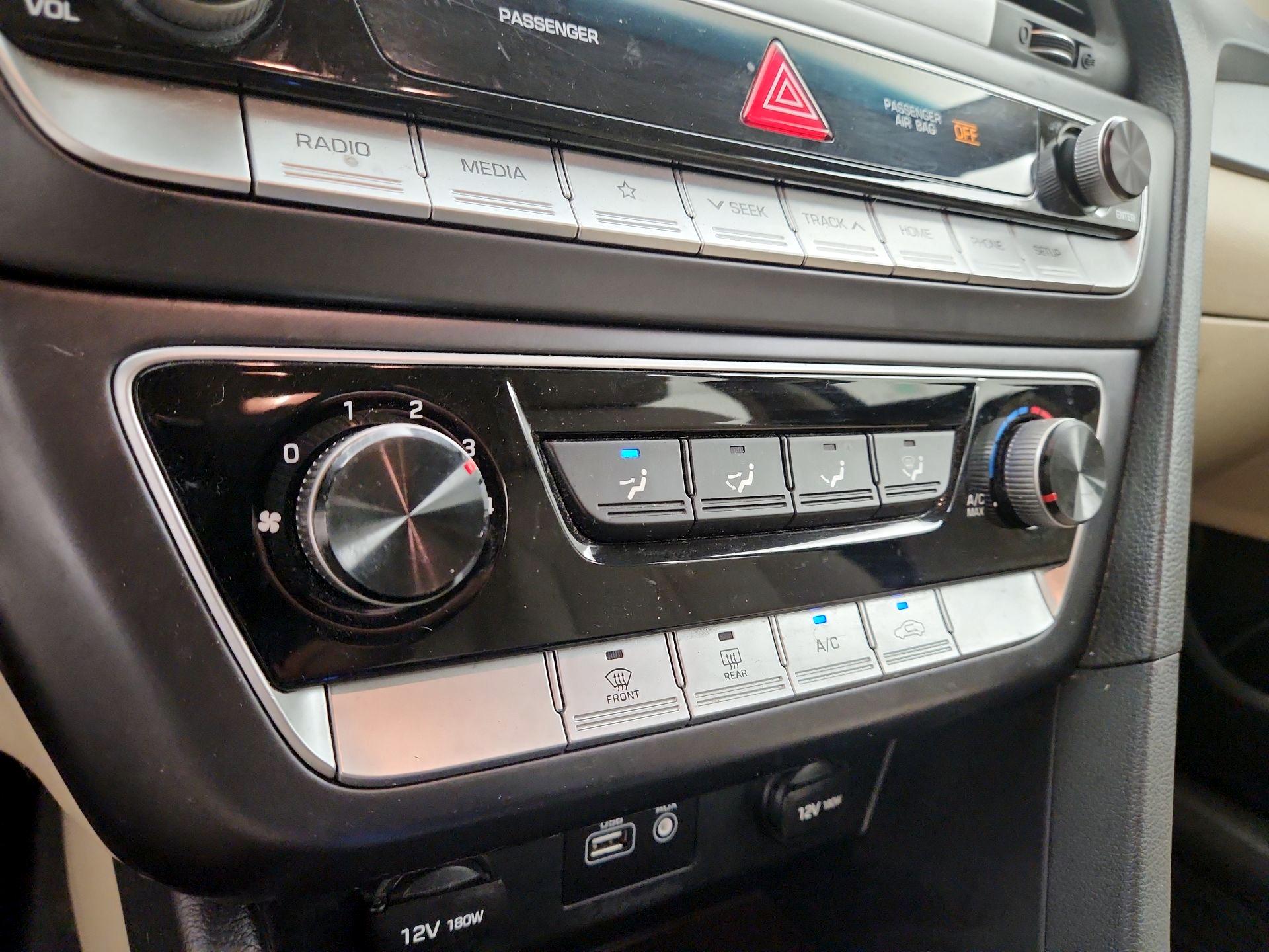 Thumbnail: 2019 Hyundai Sonata - 16